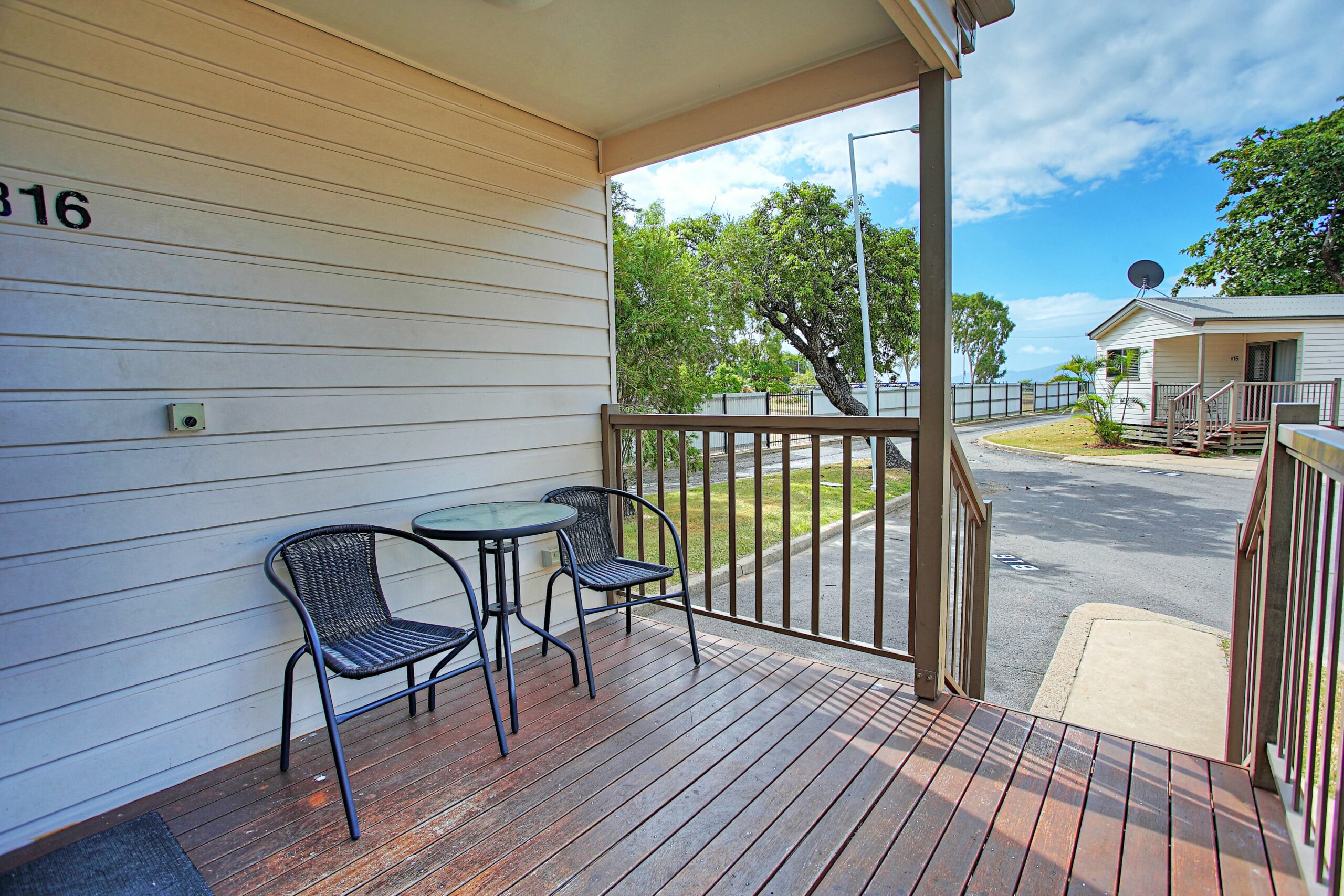 BIG4 Rowes Bay Beachfront Holiday Park