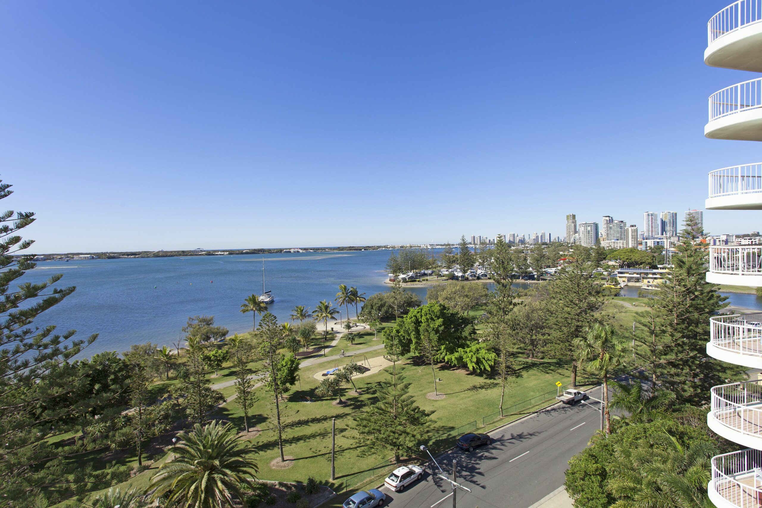 Crystal Bay on the Broadwater