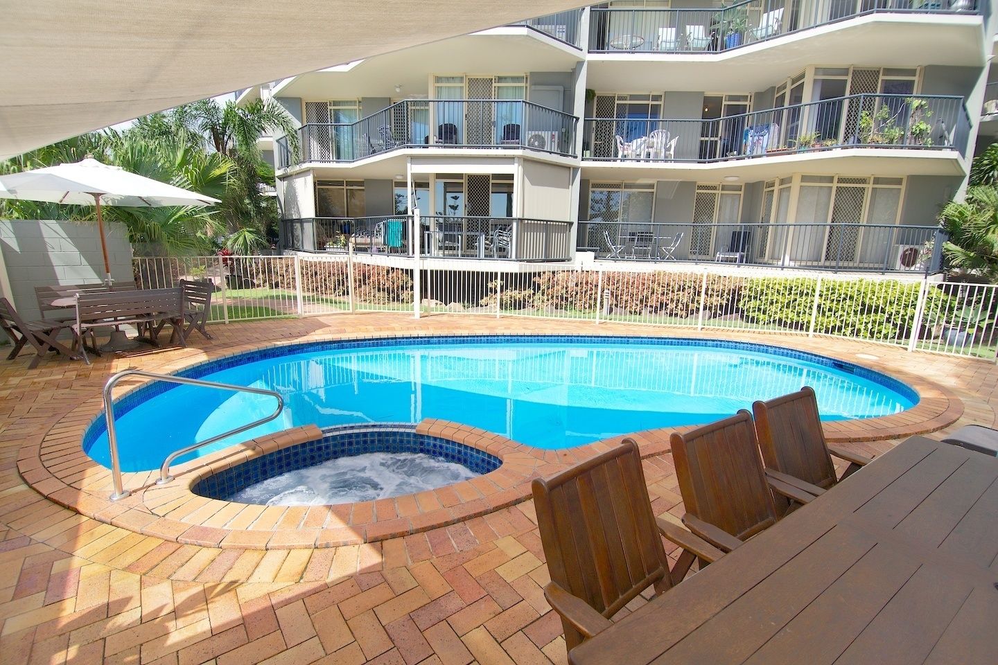 Bayview Beach Holiday Apartments