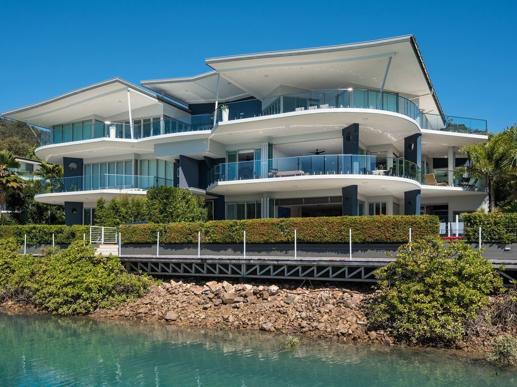 Pavillions 19, Hamilton Island