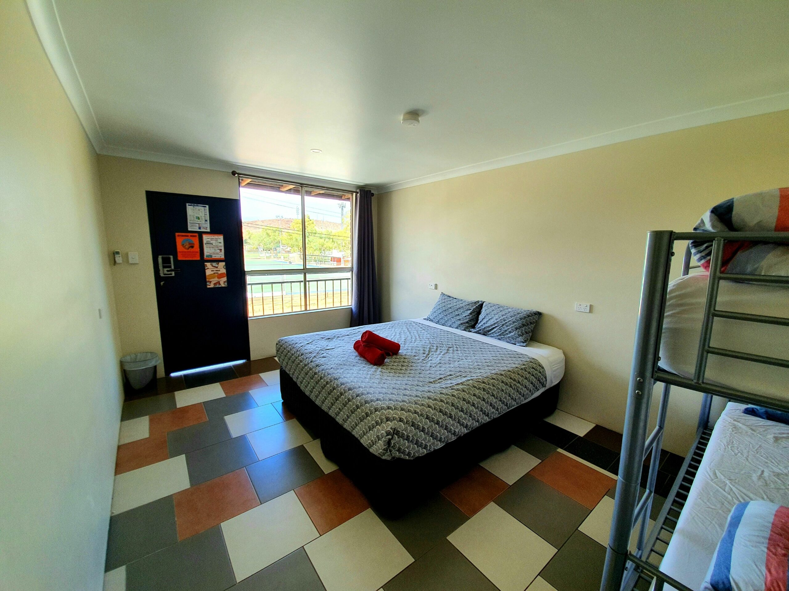 Jump Inn Alice Budget Accommodation