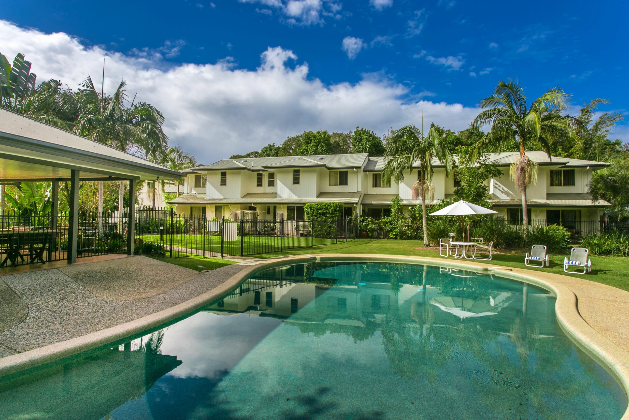 Byron Lakeside Holiday Apartments