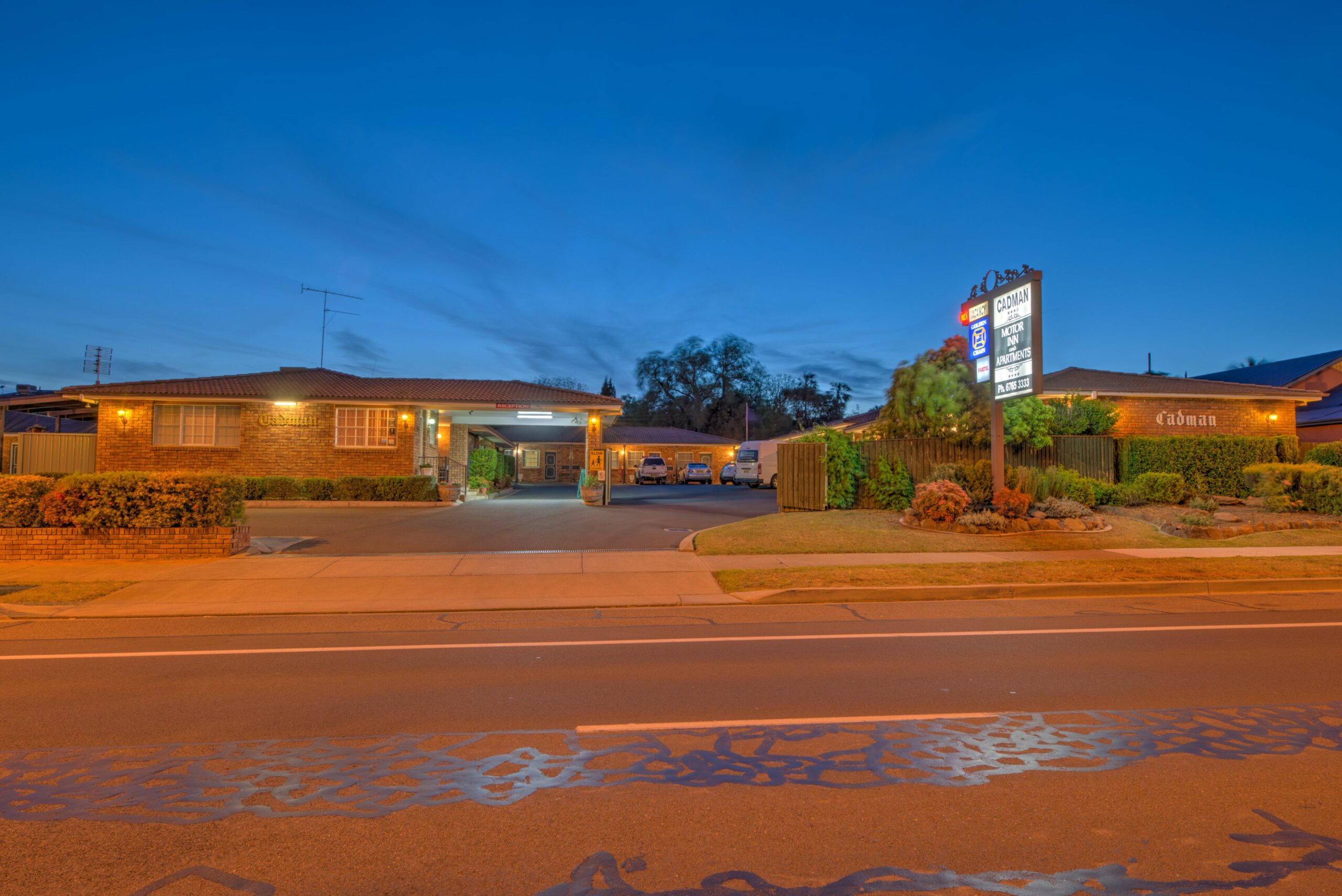 Cadman Motor Inn & Apartments