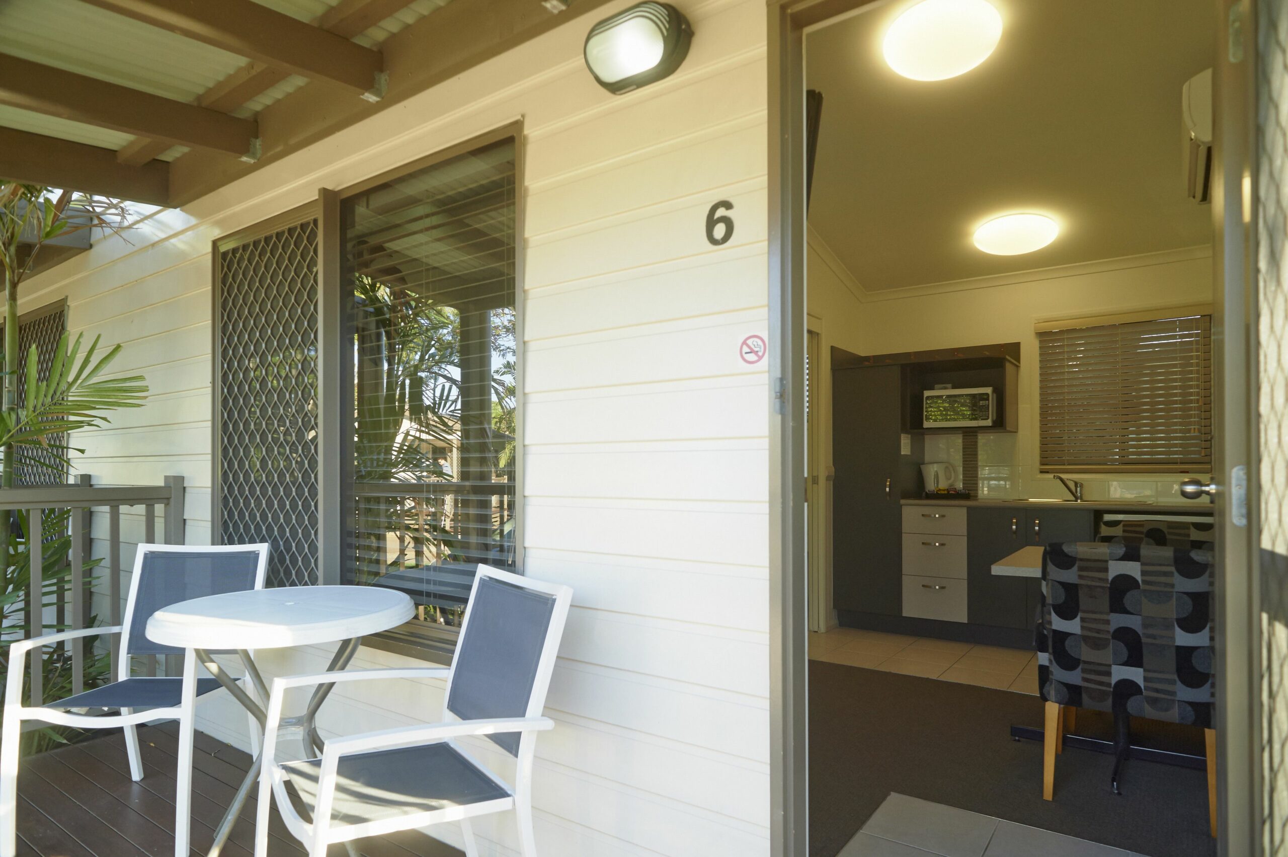 BIG4 Rowes Bay Beachfront Holiday Park