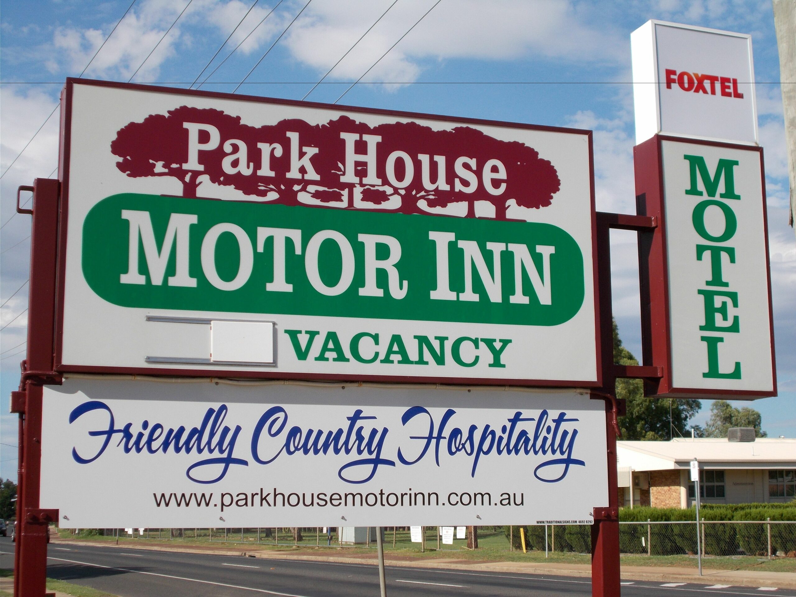 Park House Motor Inn