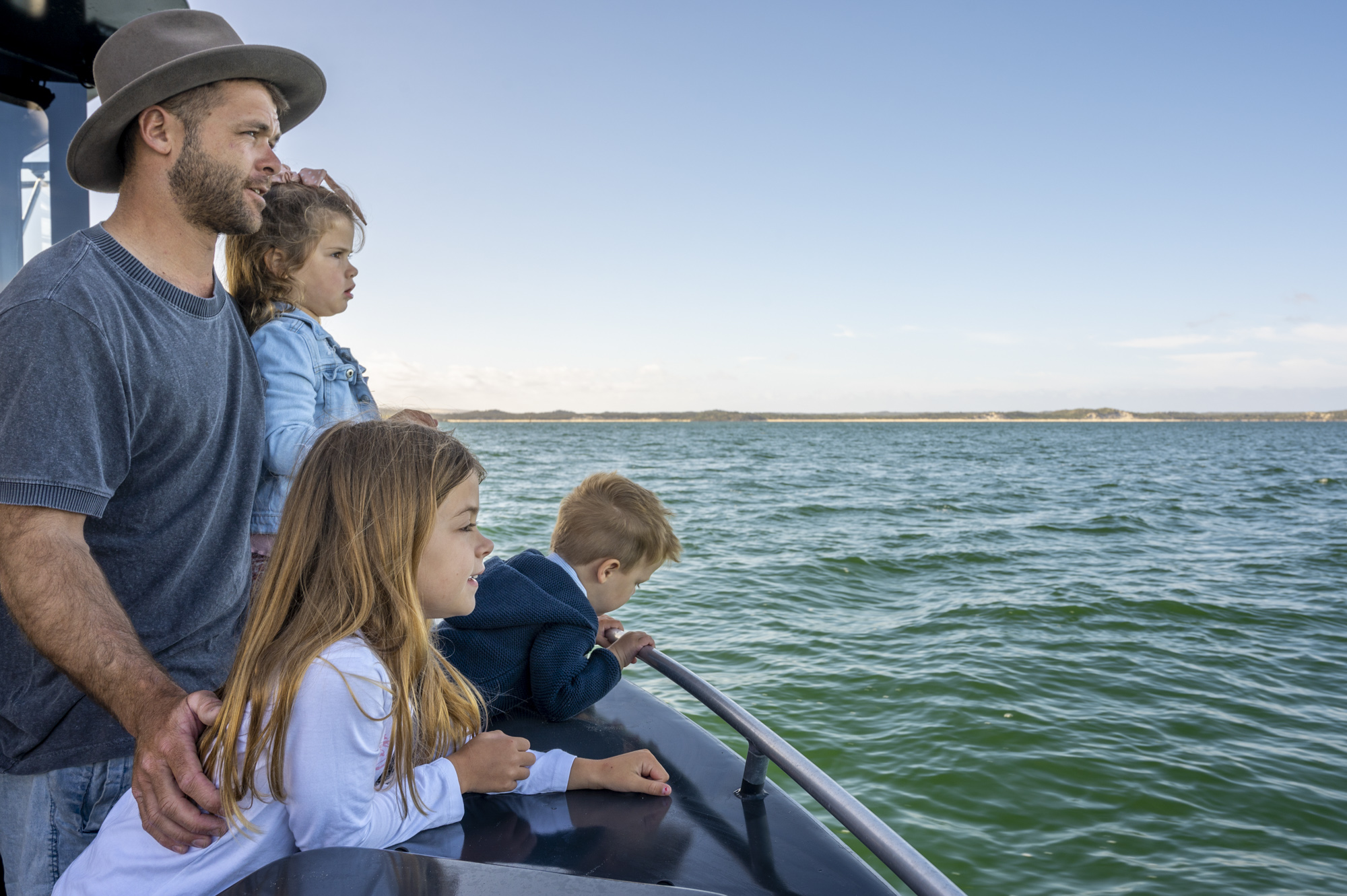 Coffin Bay Short and Sweet Oyster Farm Tour - 6 Oysters Included