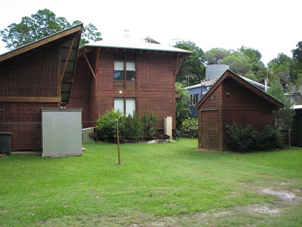 Drift on the front at Bulwer -  Open Timber comfort.