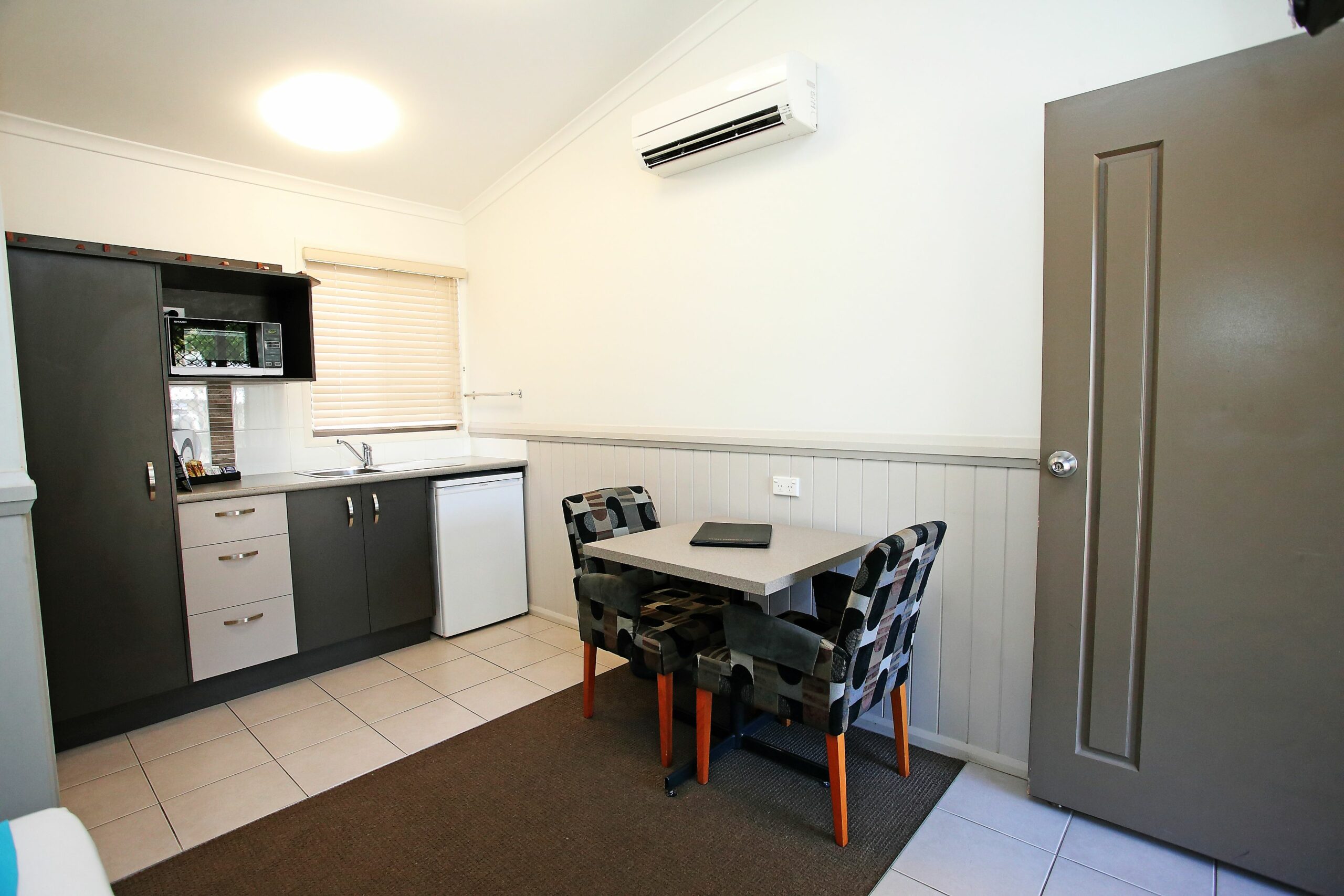 BIG4 Rowes Bay Beachfront Holiday Park