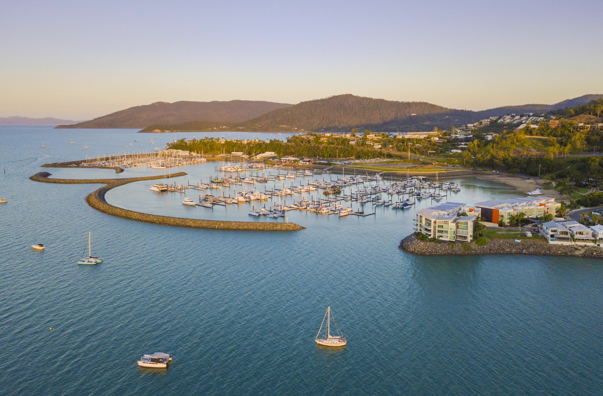 Peninsula Airlie Beach