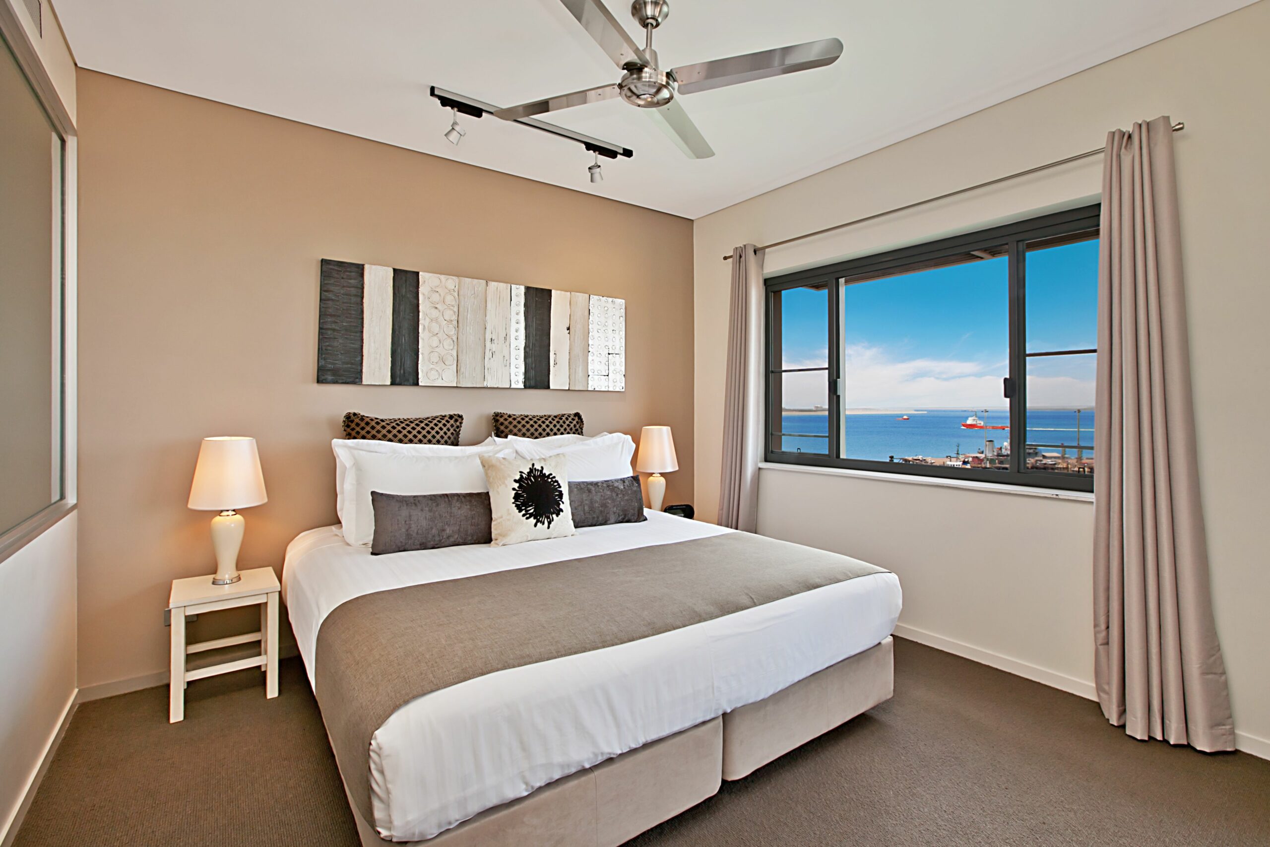 Darwin Waterfront Luxury Suites