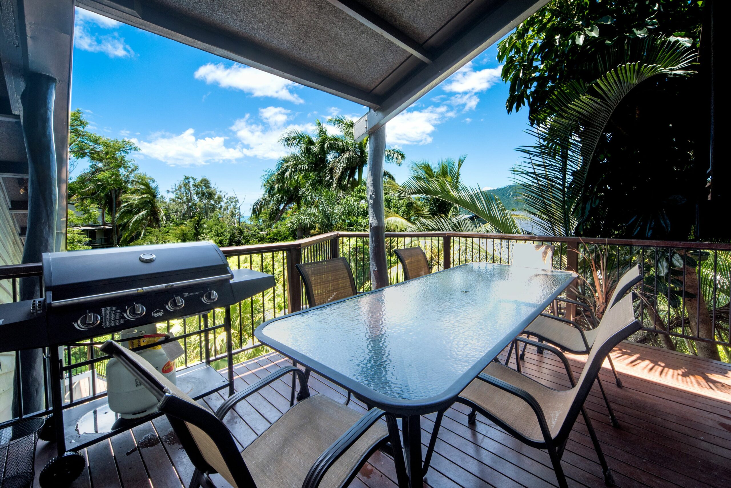 Airlie Beach Treehouse/from $45/night/person