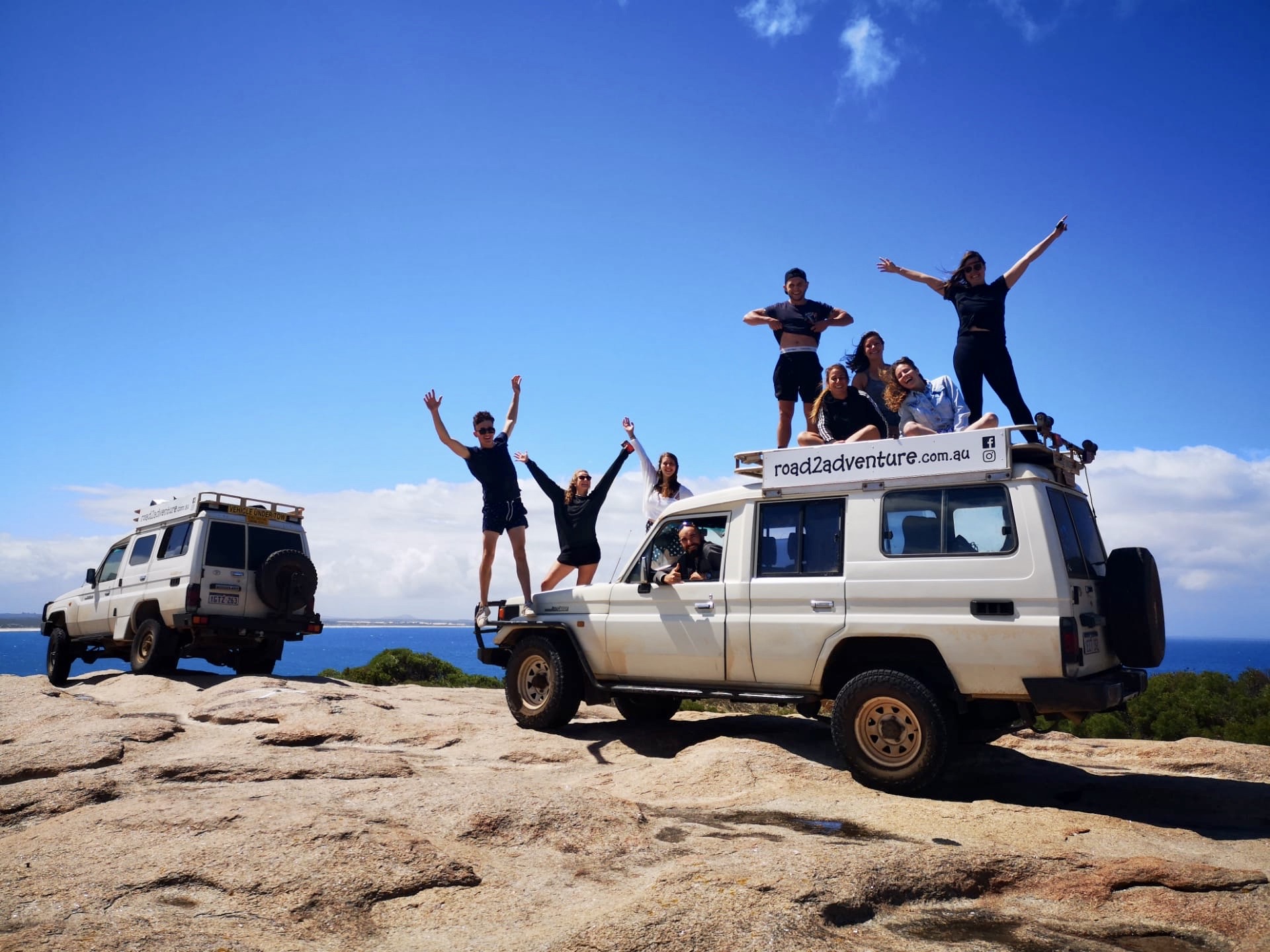 PERTH to ADELAIDE 19 Day Tour – sustainable Hotel on Wheels – Bus + 4WD