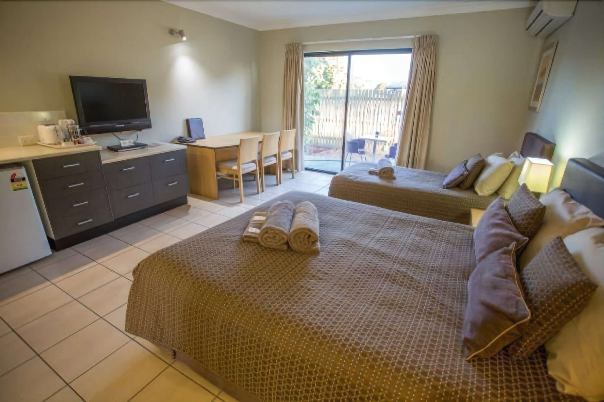 Spinifex Motel & Serviced Apartments