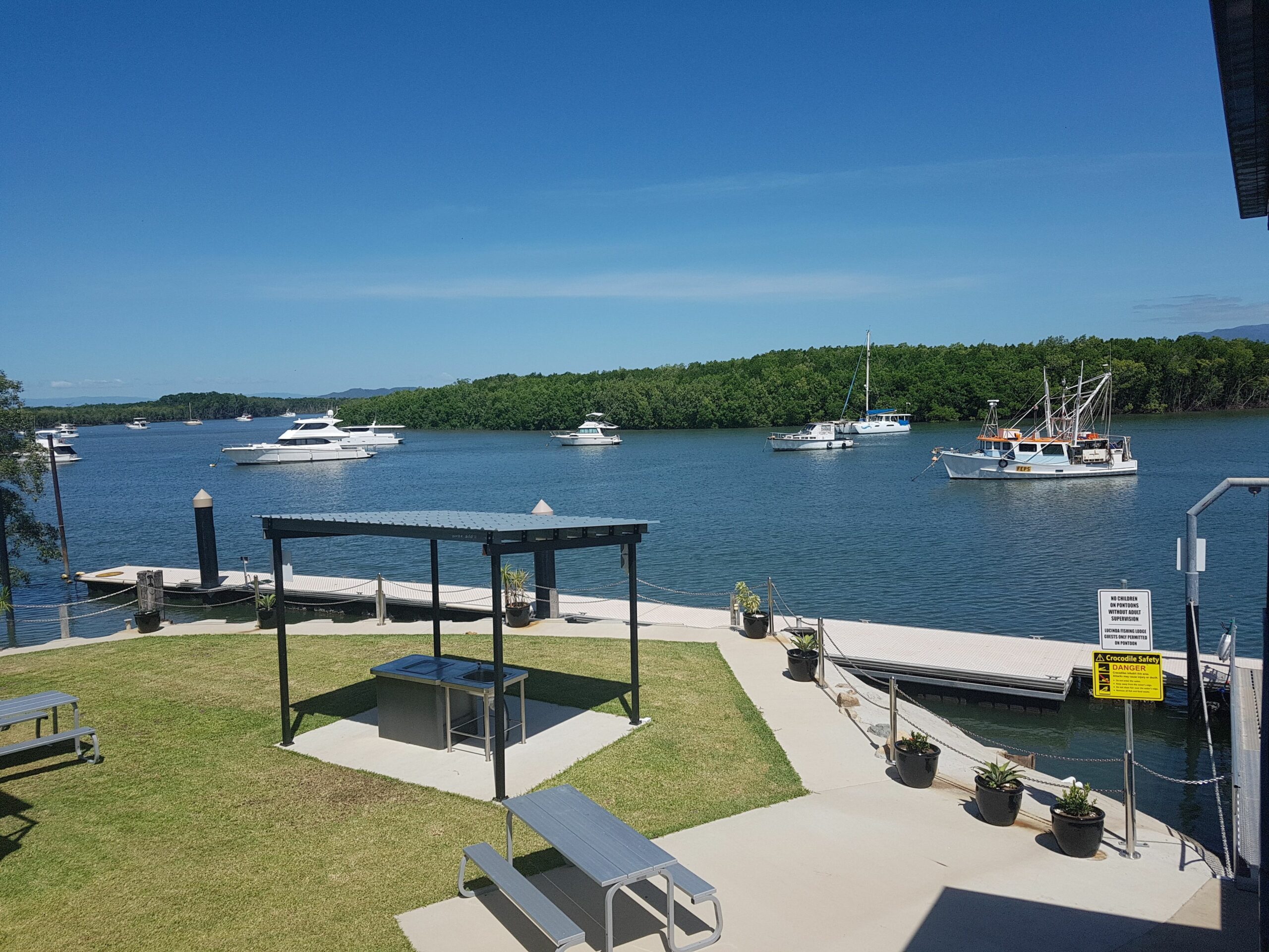 Lucinda Fishing Lodge