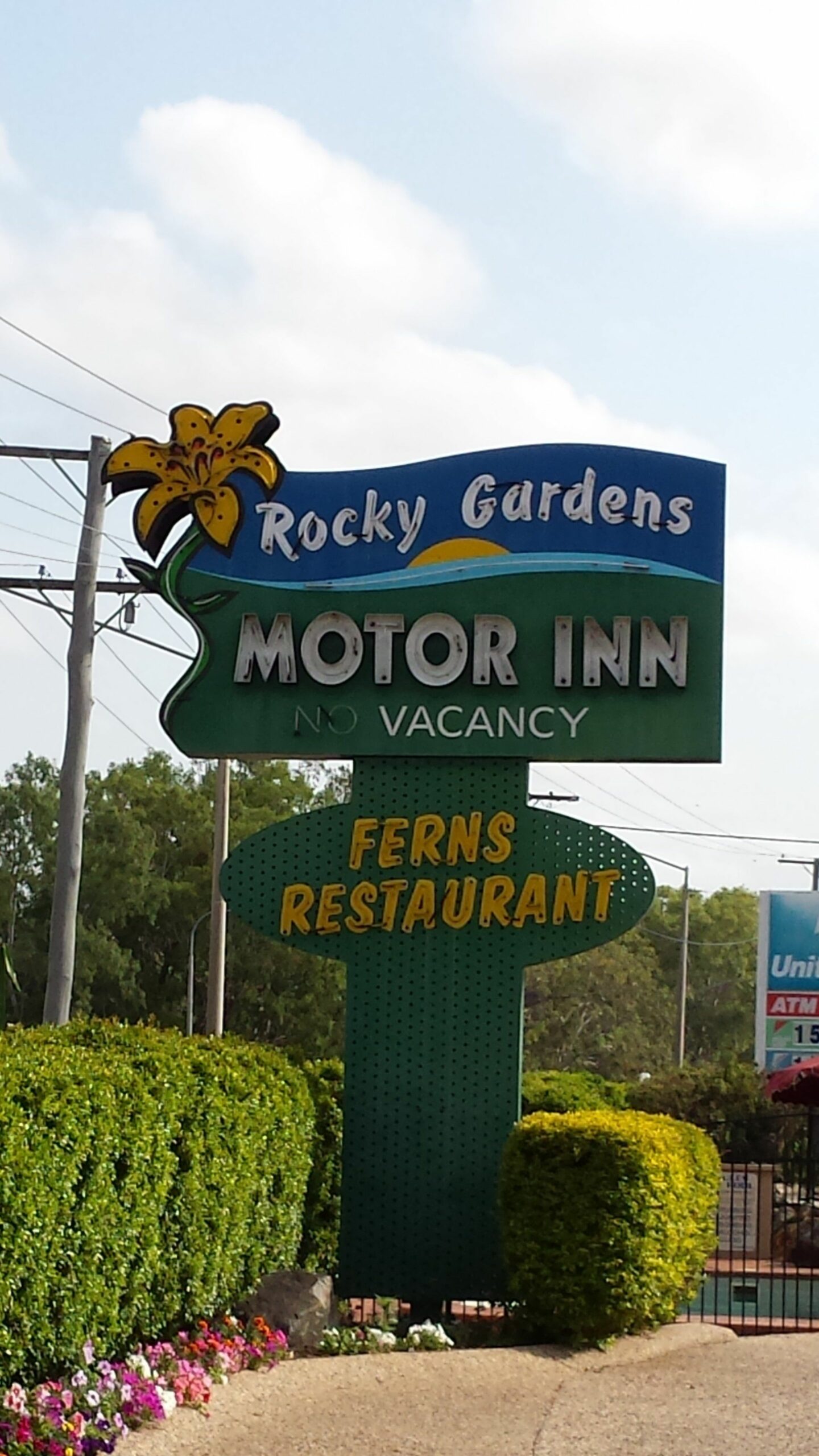 Rocky Gardens Motor Inn