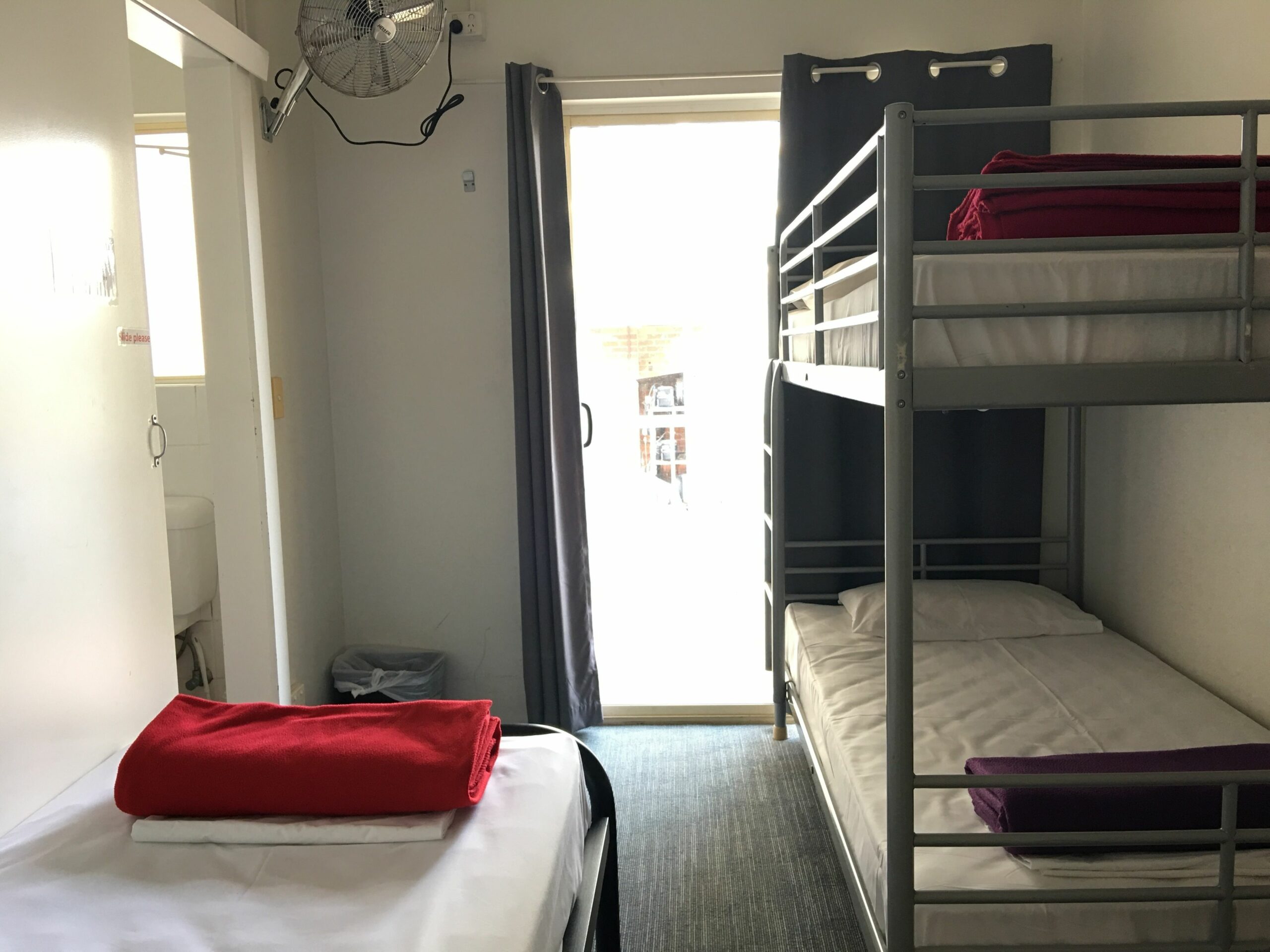 Gold Coast Backpackers - Hostel