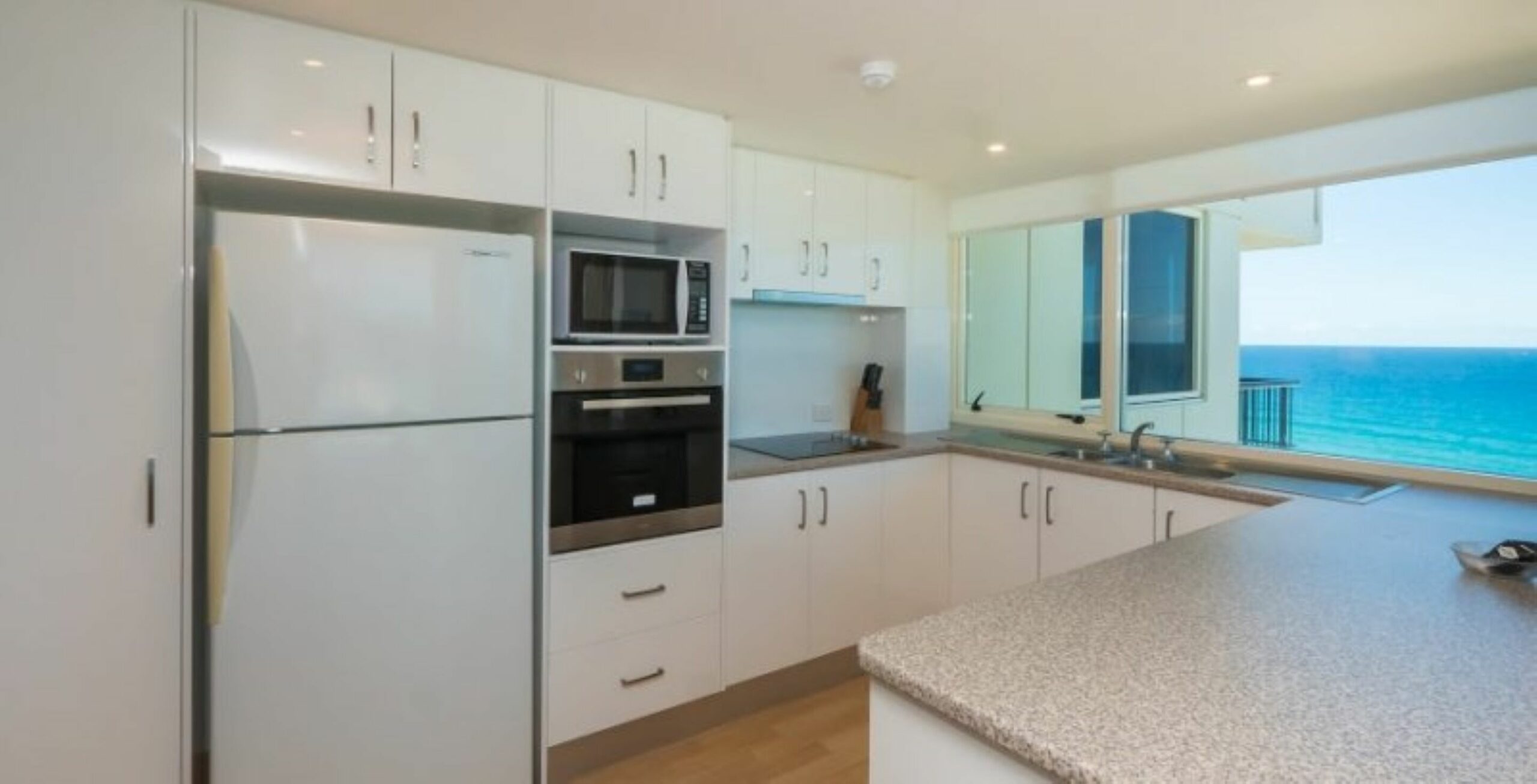 Southern Cross Beachfront Holiday Apartments