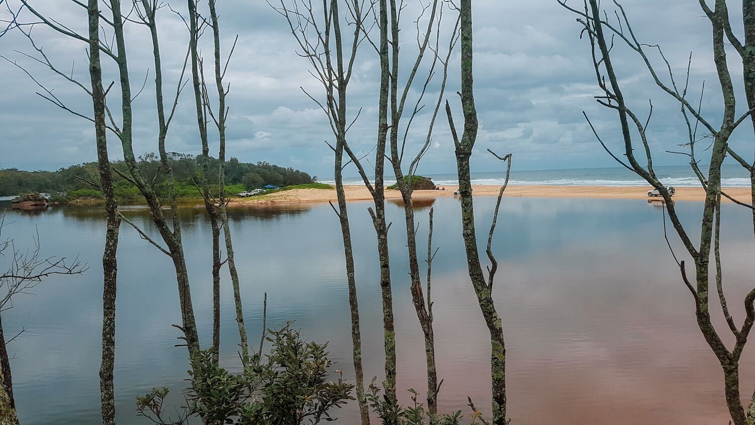 Riverside luxury, privacy  and comfort in seaside Urunga