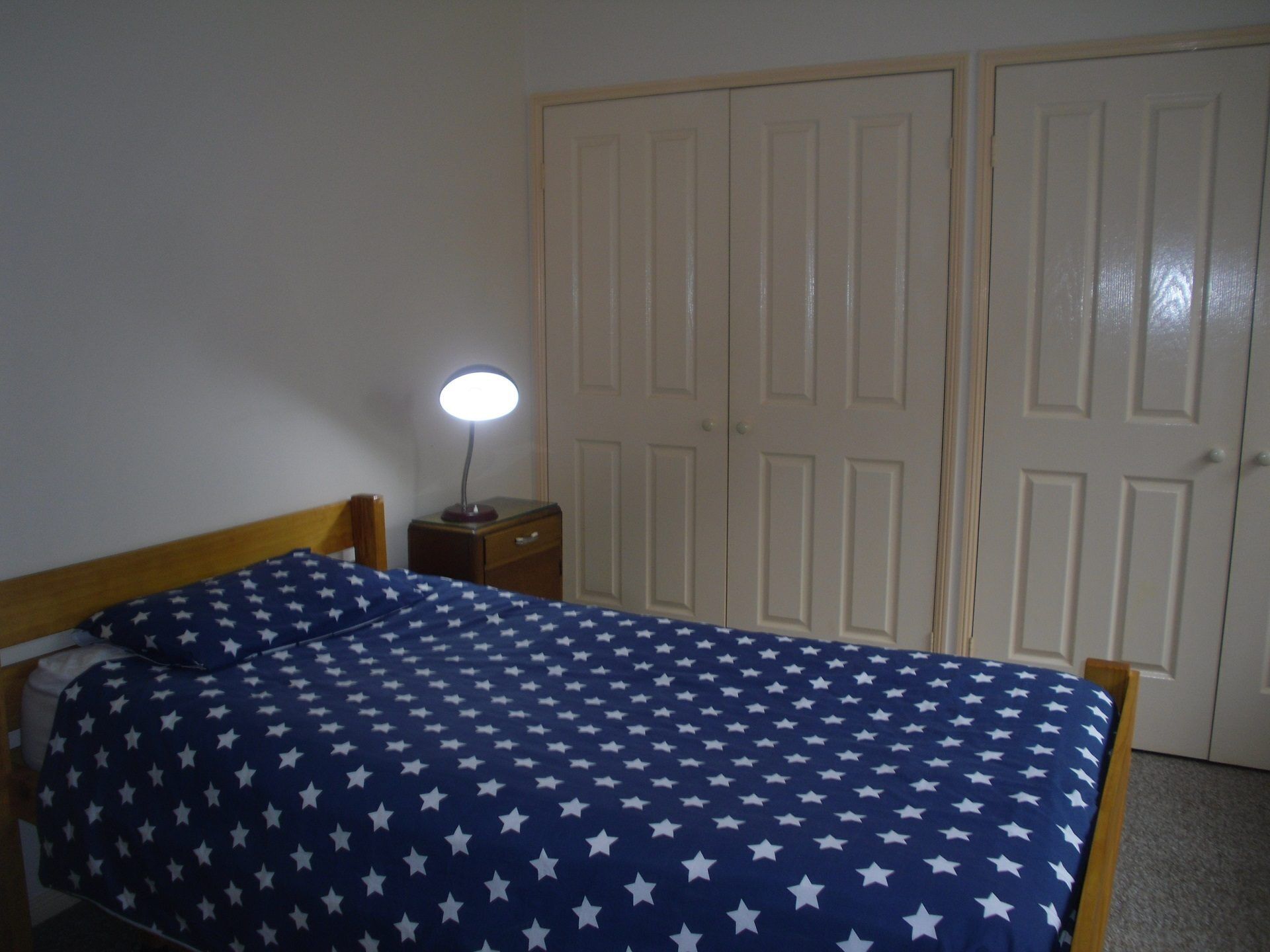 Ground Floor, Family Unit on the Canal With Free Wifi!