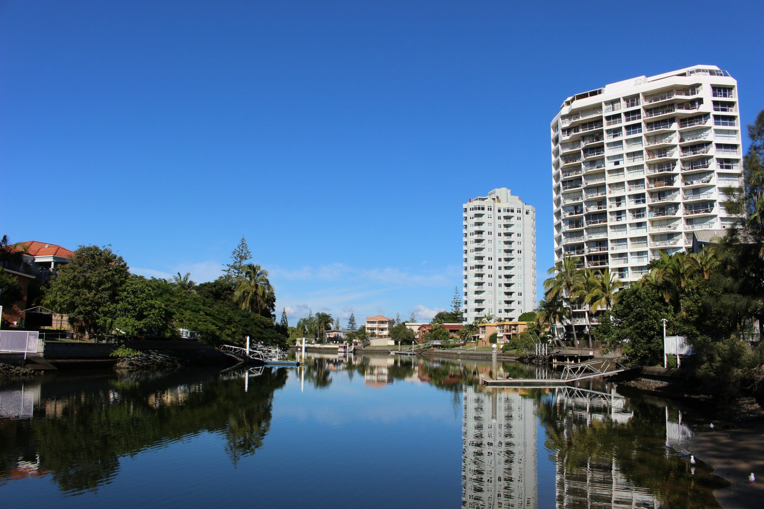 Surfers Riverside Apartments