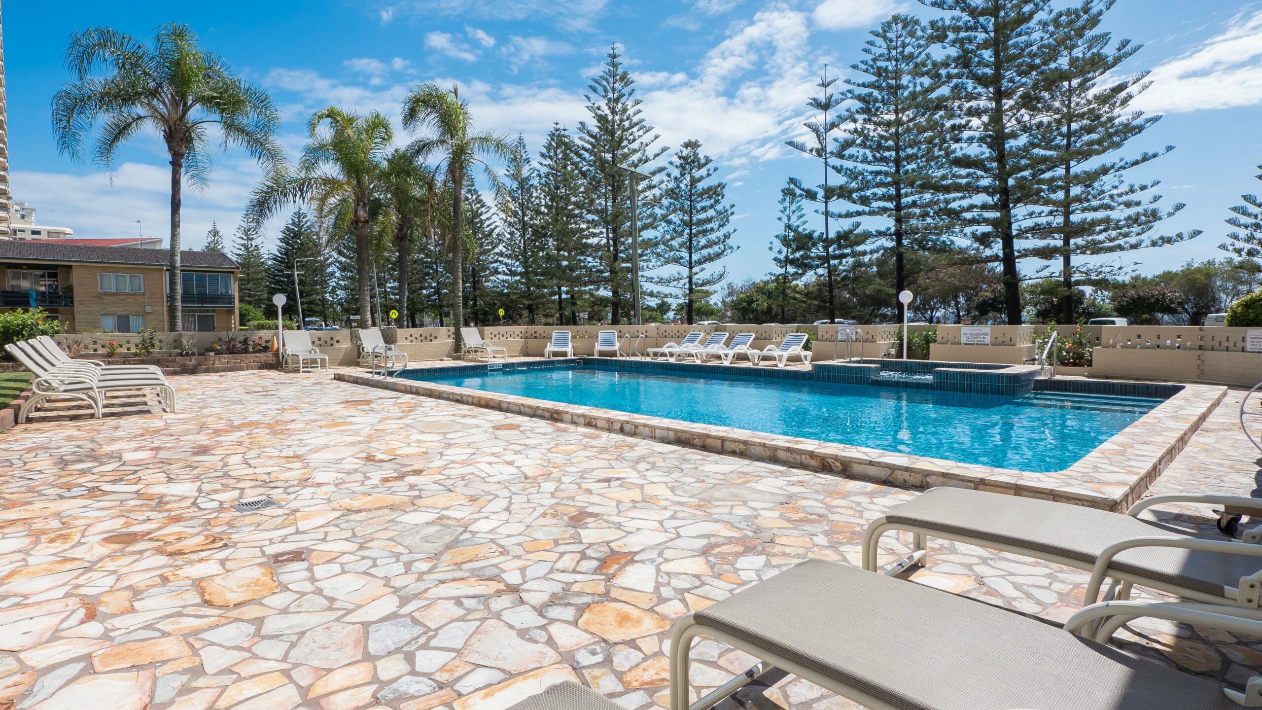 Southern Cross Beachfront Holiday Apartments