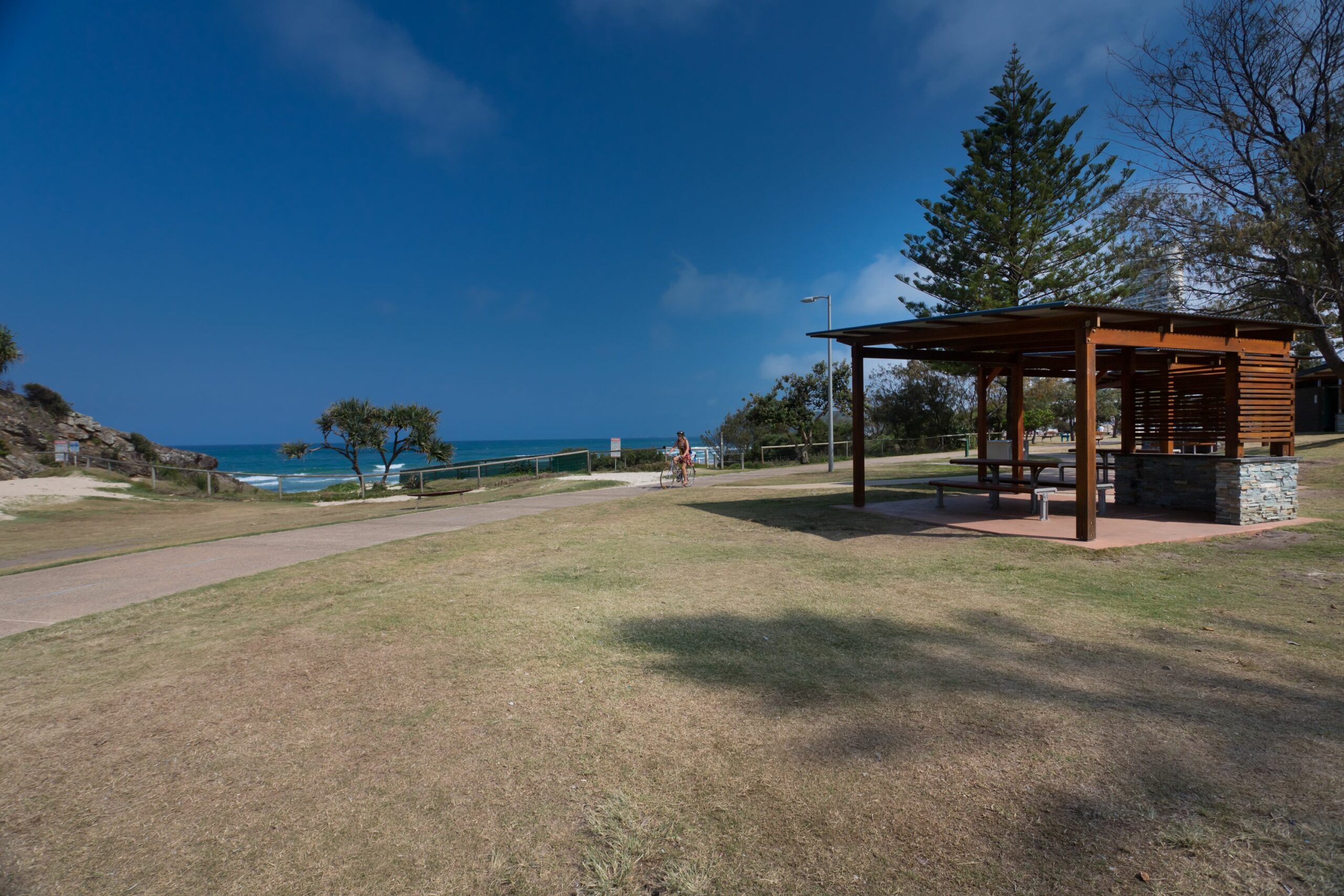 Burleigh Point Holiday Apartments