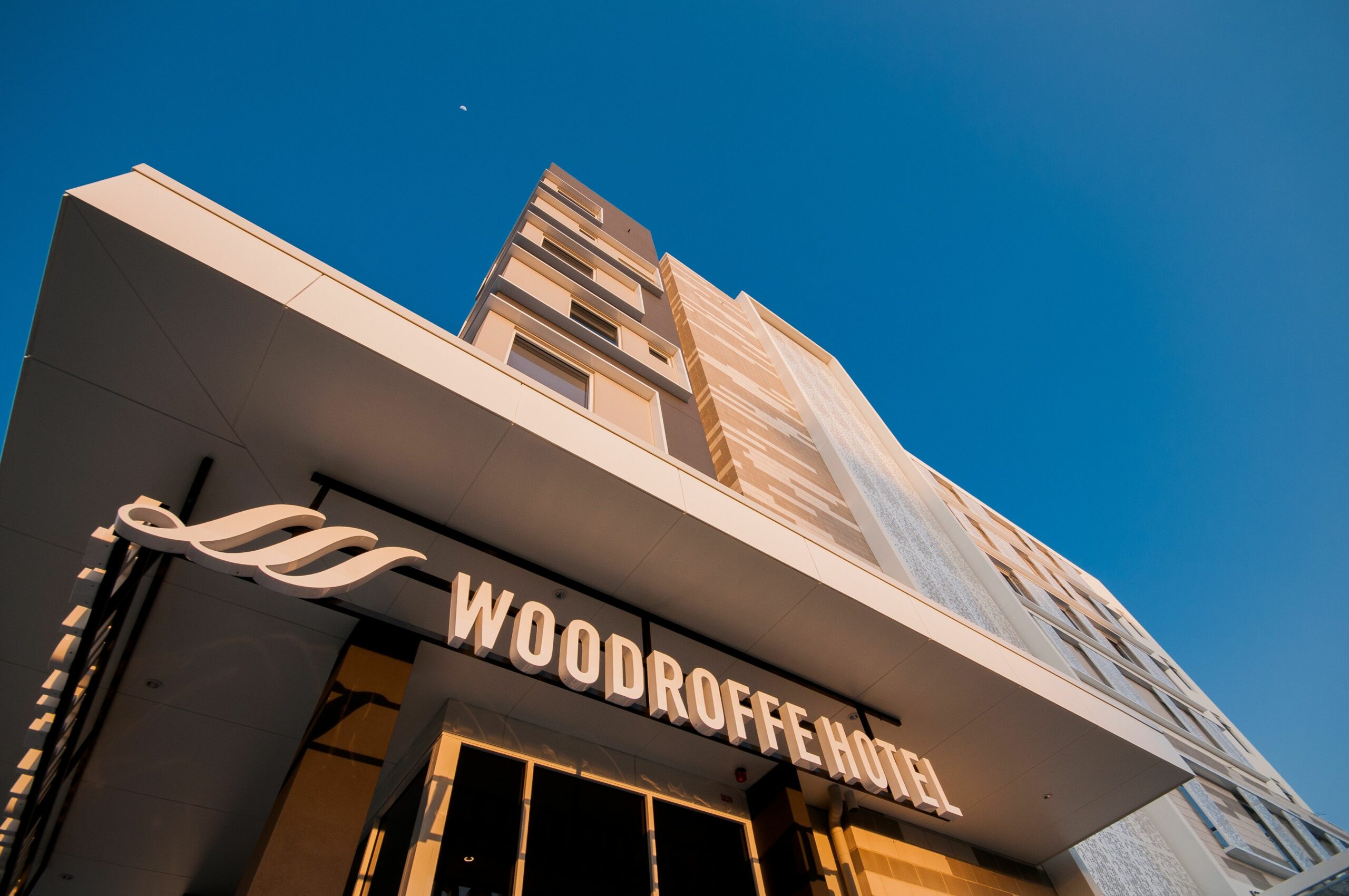 Woodroffe Hotel