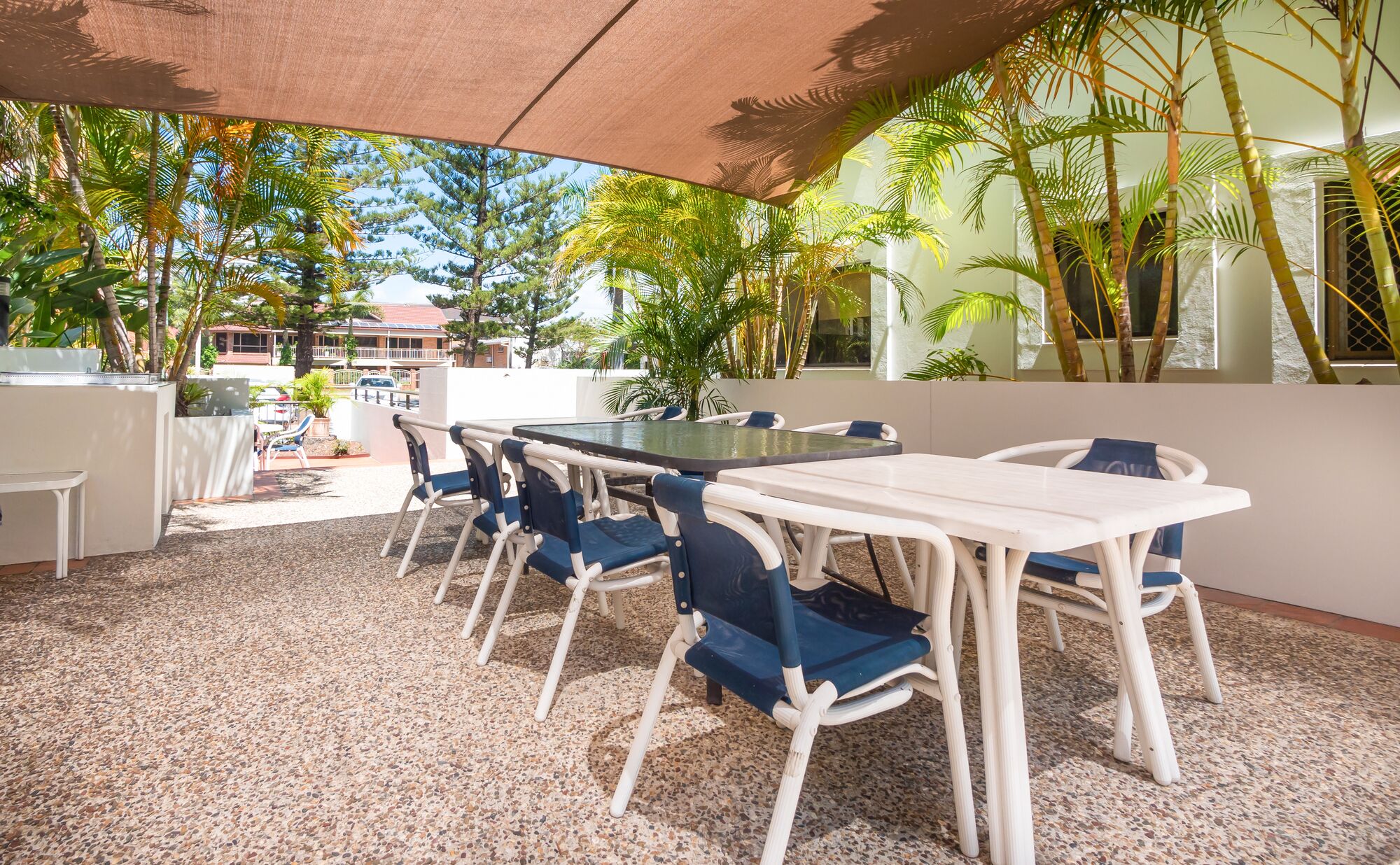 Burleigh on the Beach Holiday Apartments