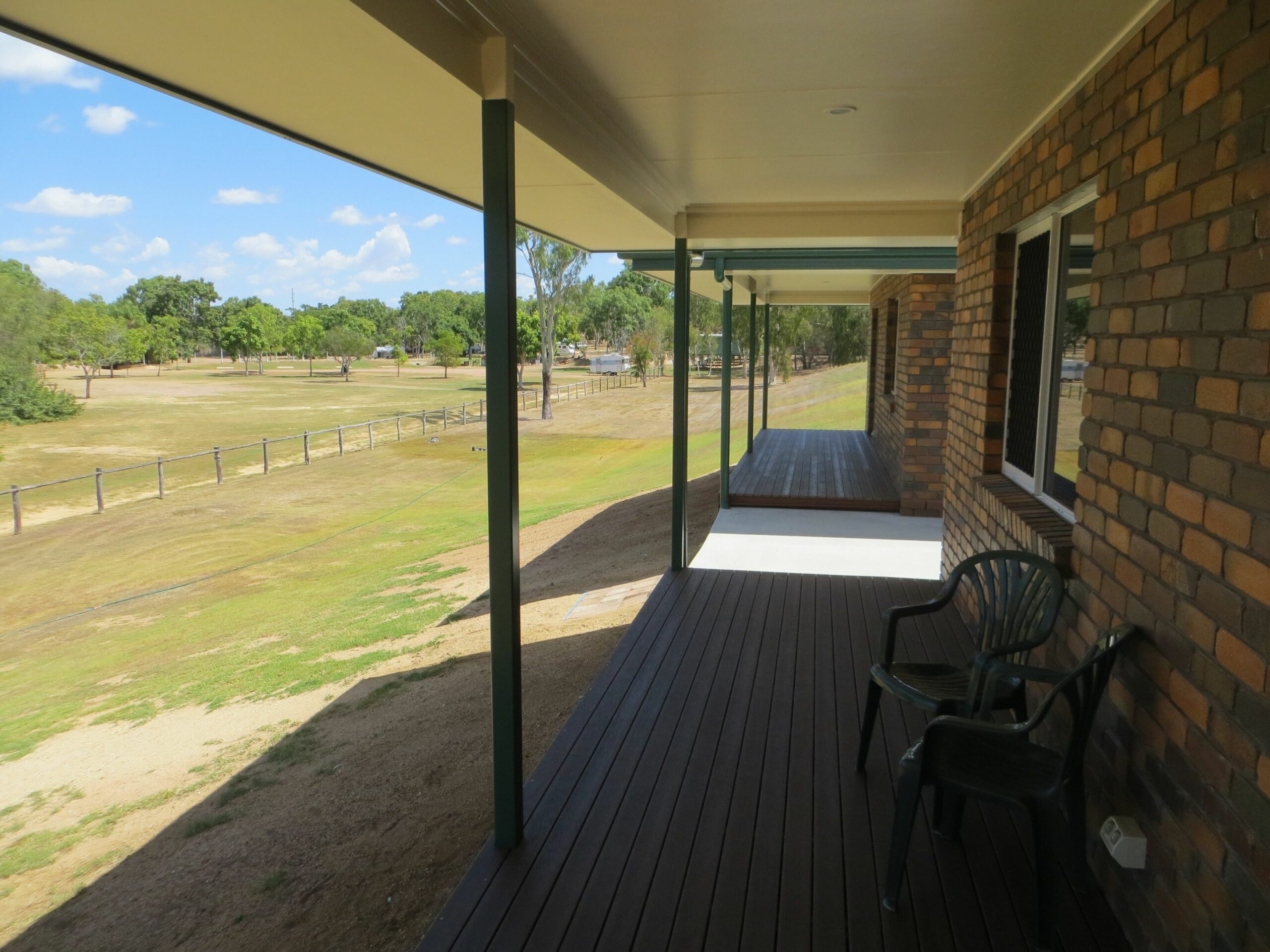 Heritage Lodge Motel