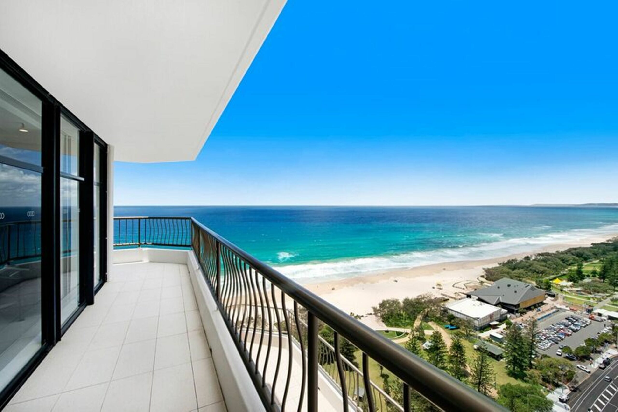 ULTIQA Beach Haven At Broadbeach