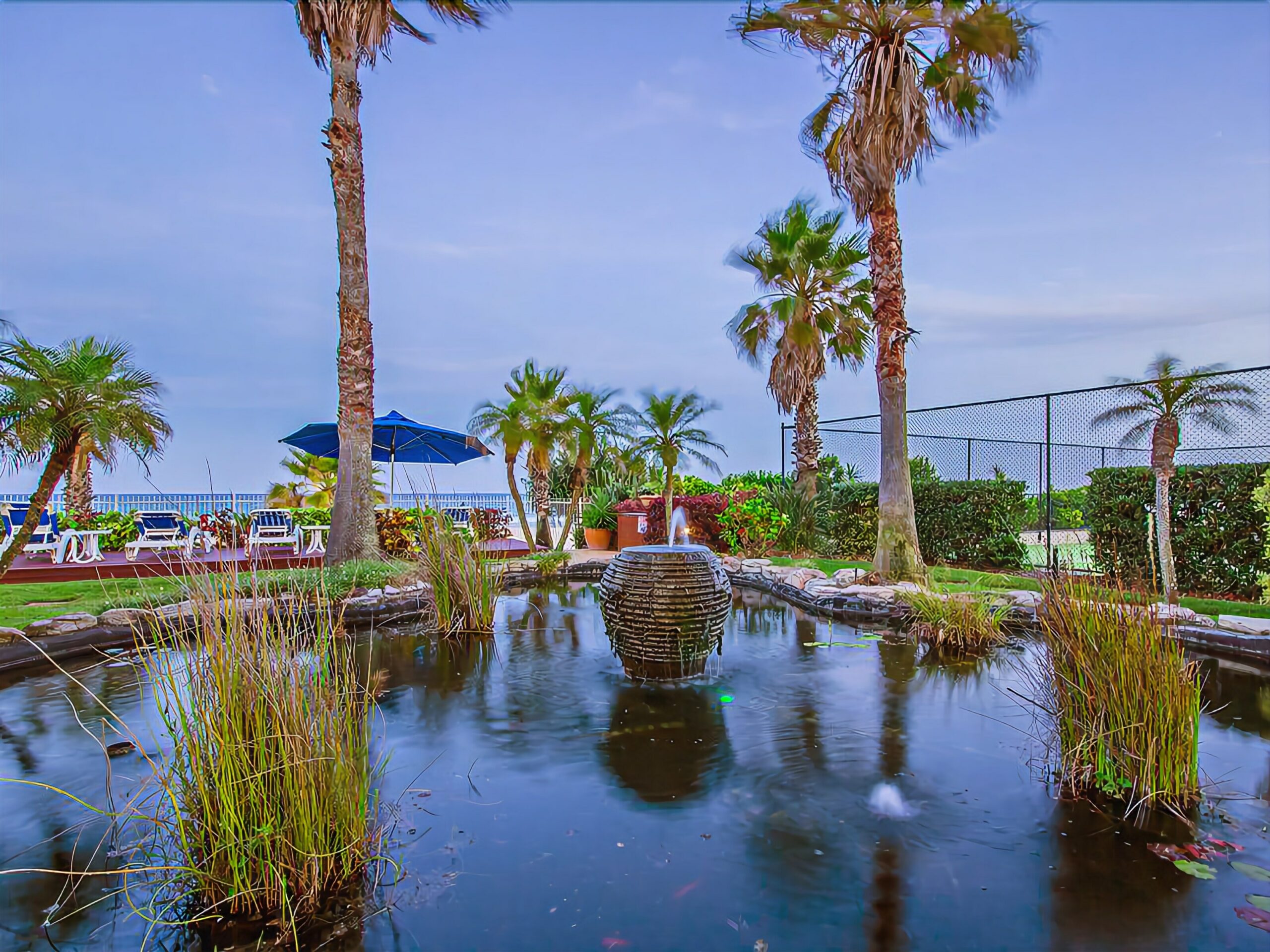 19th Avenue On The Beach