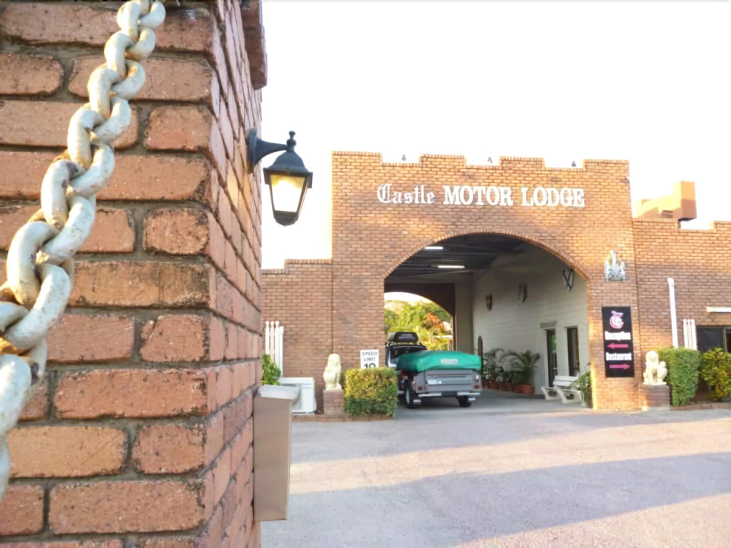 Castle Motor Lodge