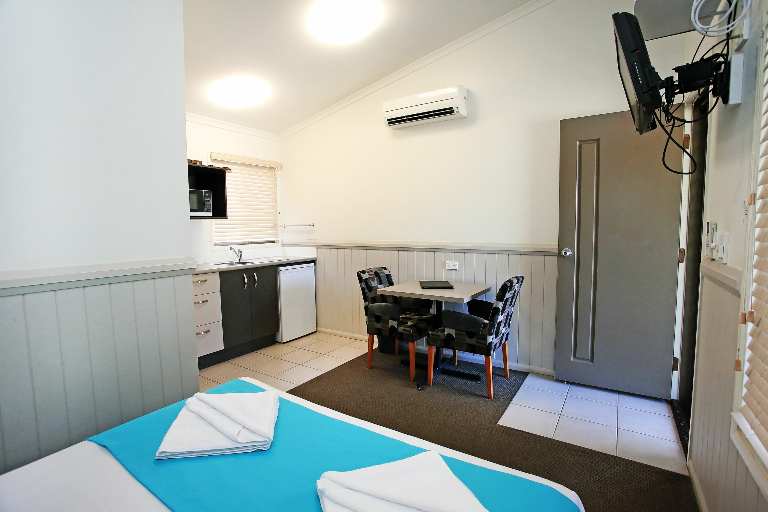 BIG4 Rowes Bay Beachfront Holiday Park