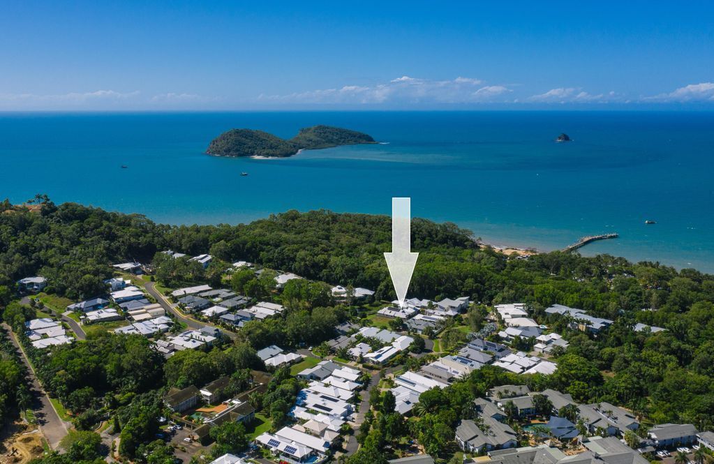 56 Ocean Dr, Palm Cove - Luxury Retreat in Oceans Edge