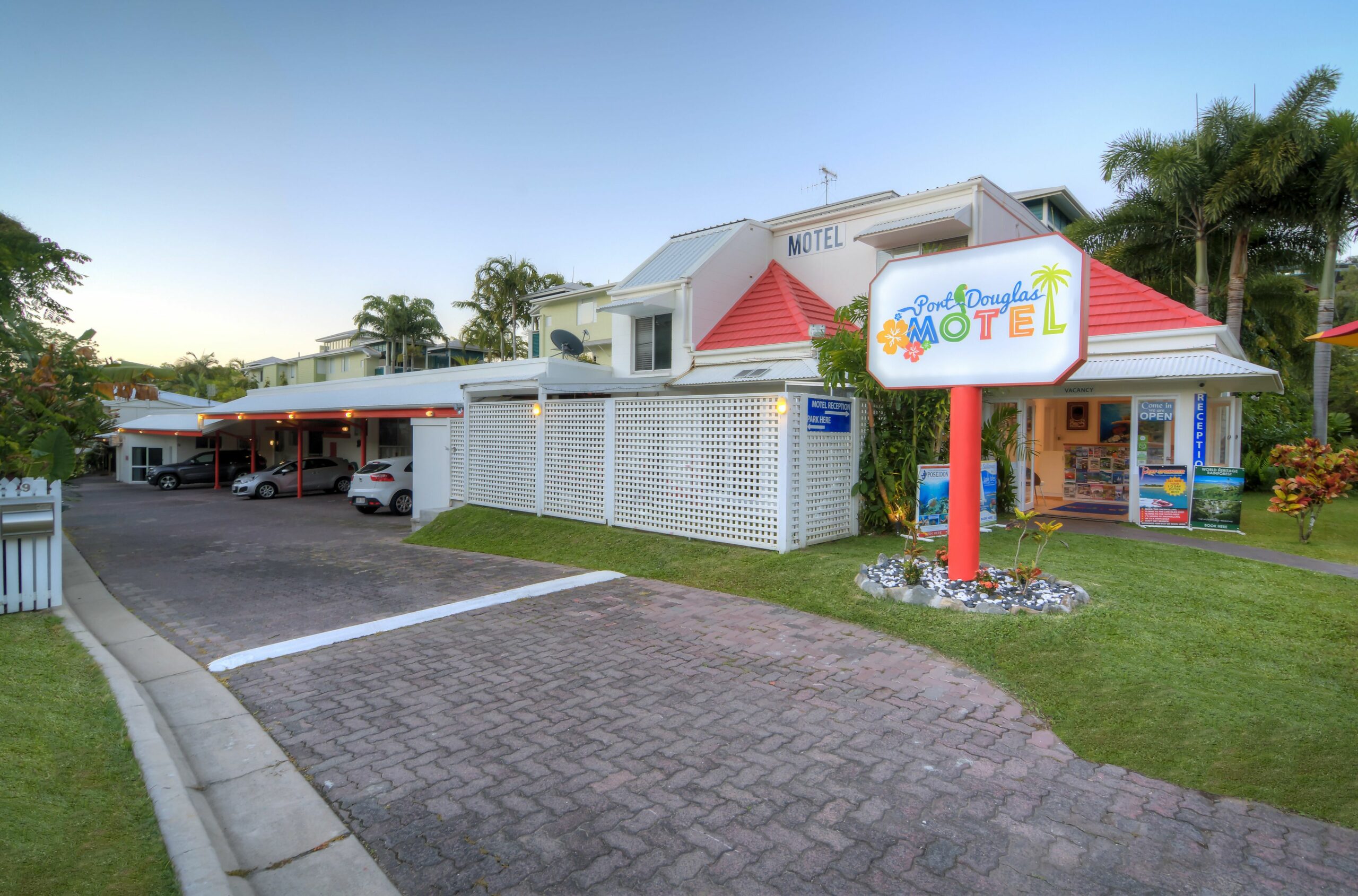 Port Douglas Motel