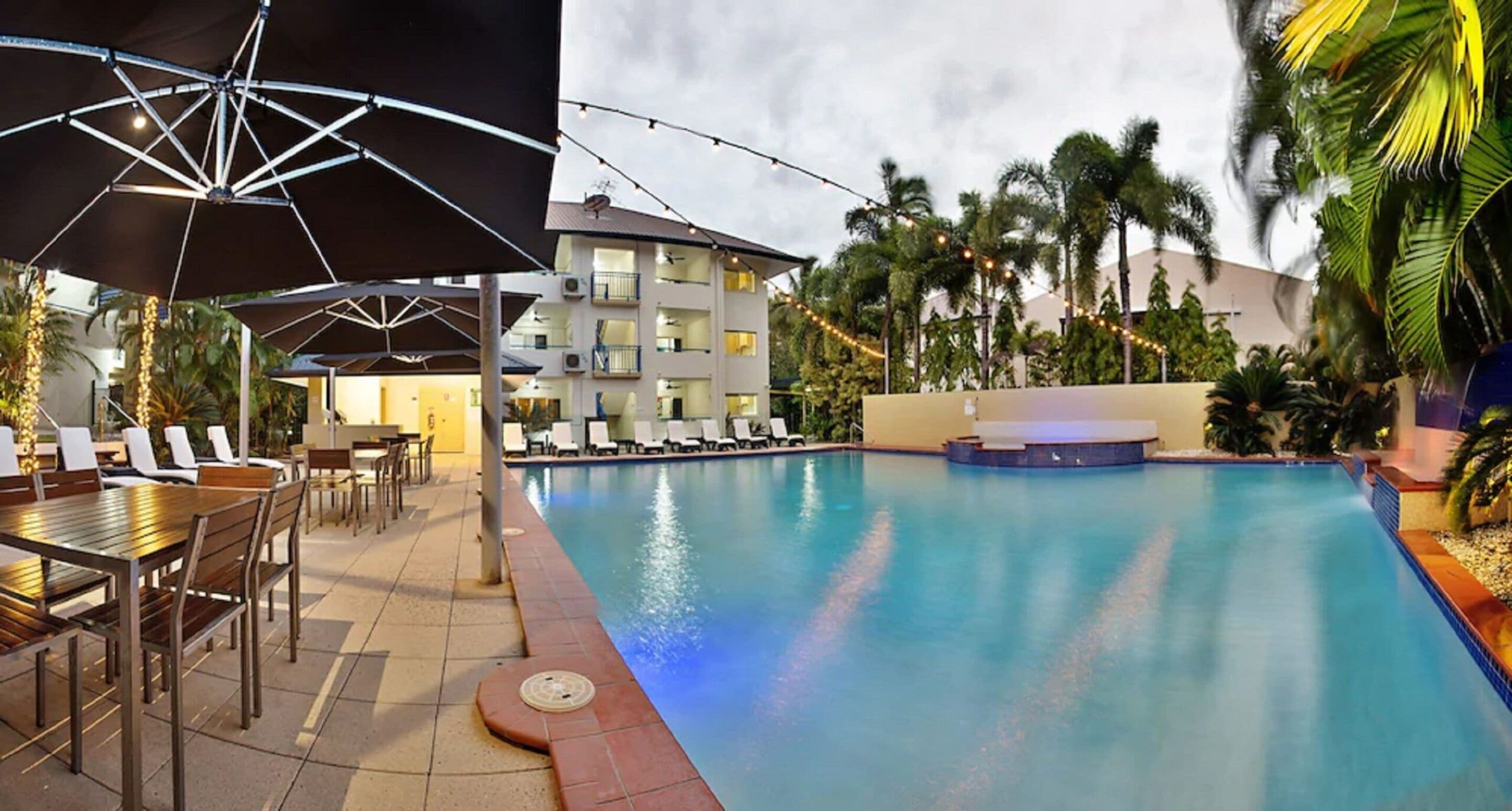 Central Plaza Port Douglas Apartments