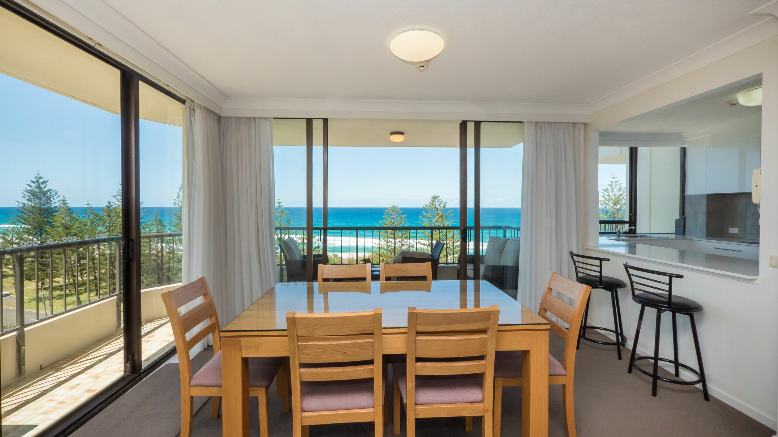 Southern Cross Beachfront Holiday Apartments