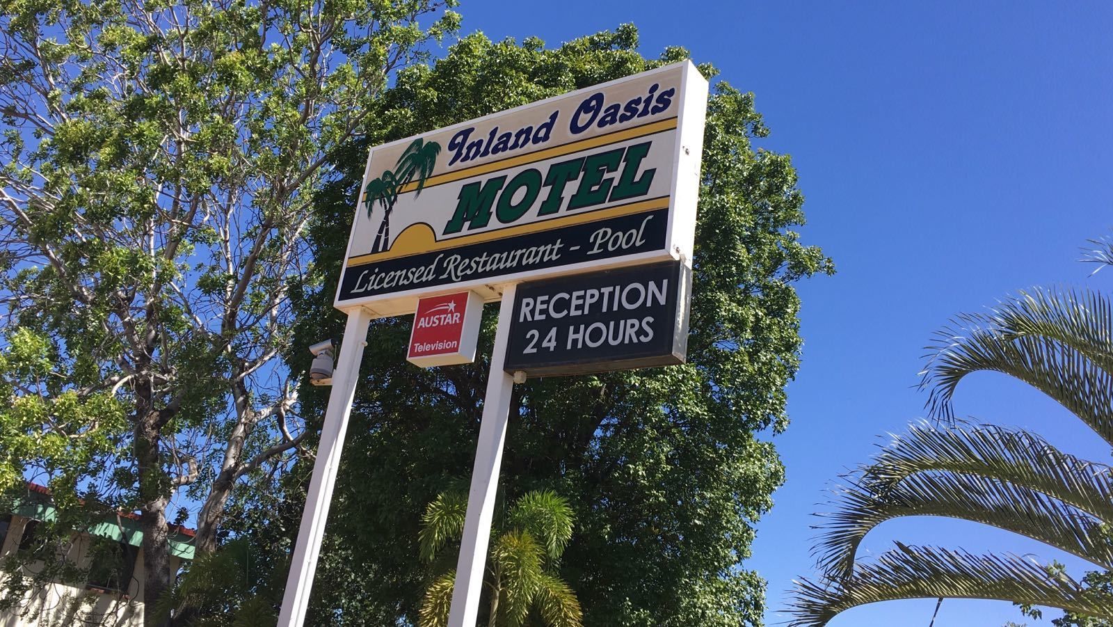 Inland Oasis Motel