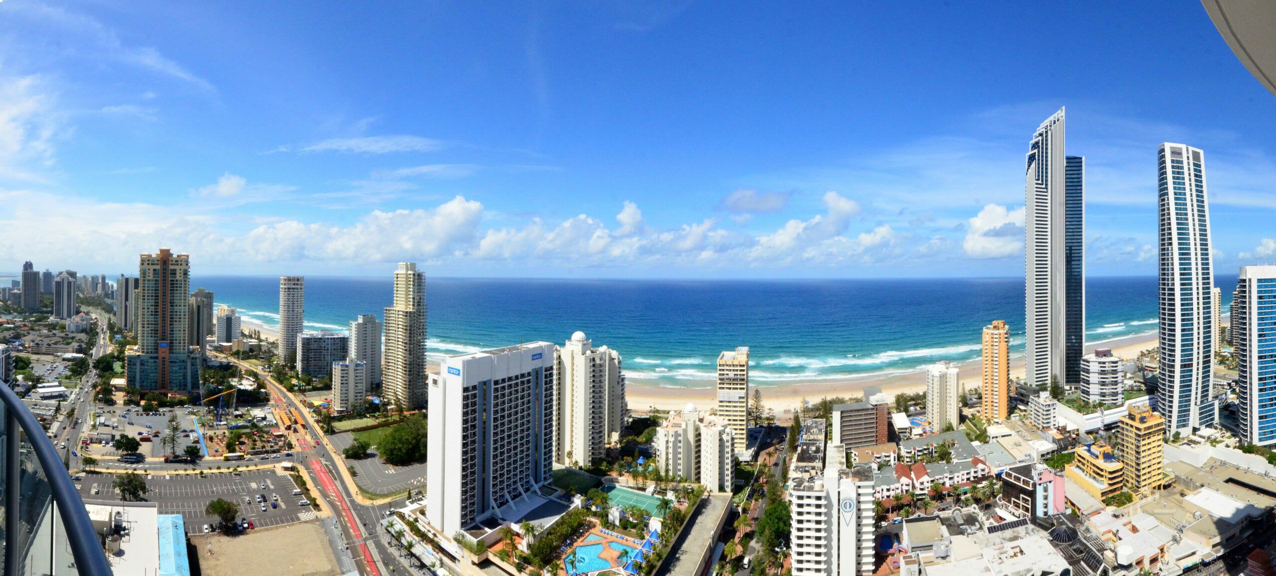 Chevron Renaissance - HR Surfers Paradise