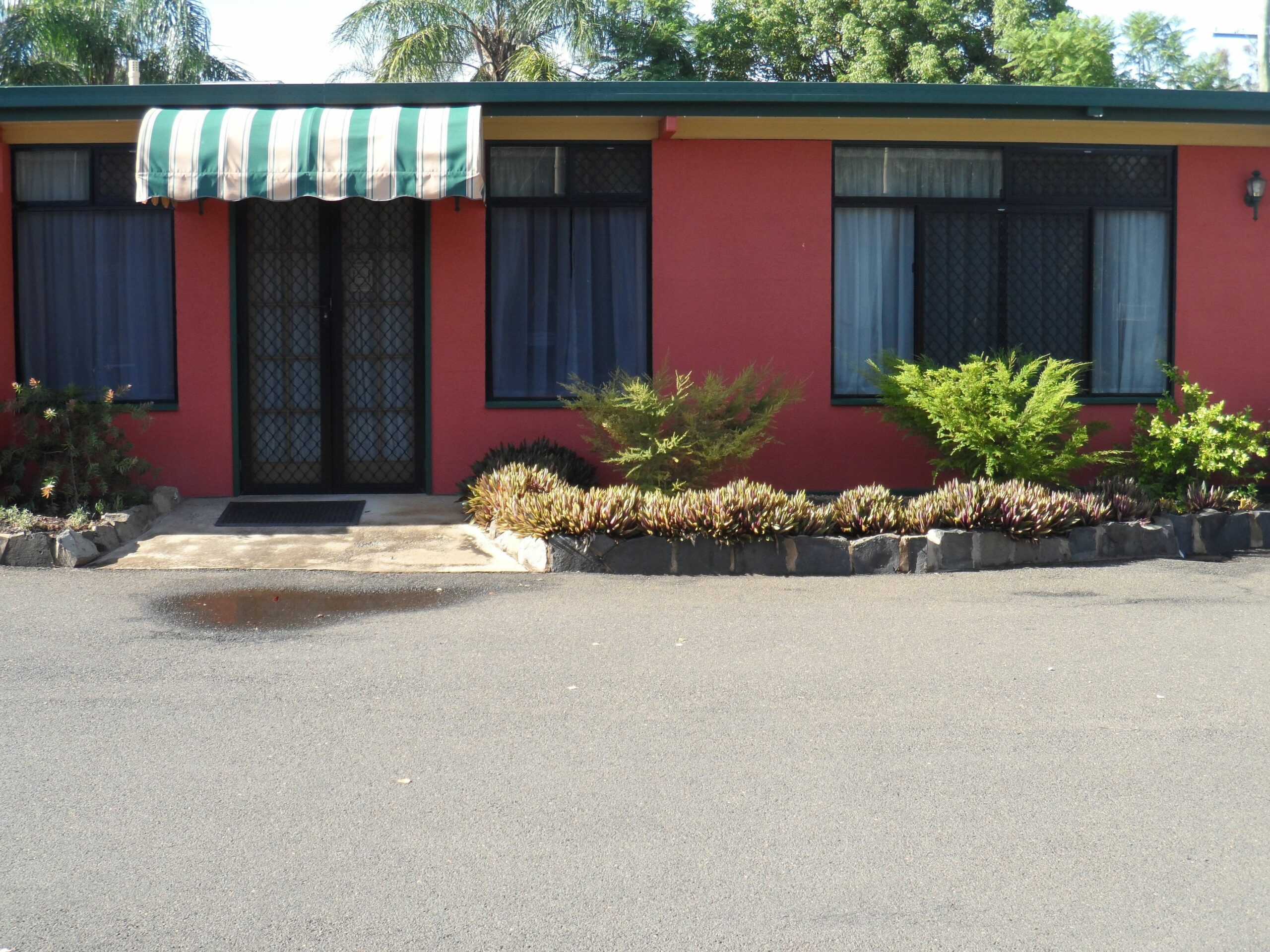 Oakey Motel