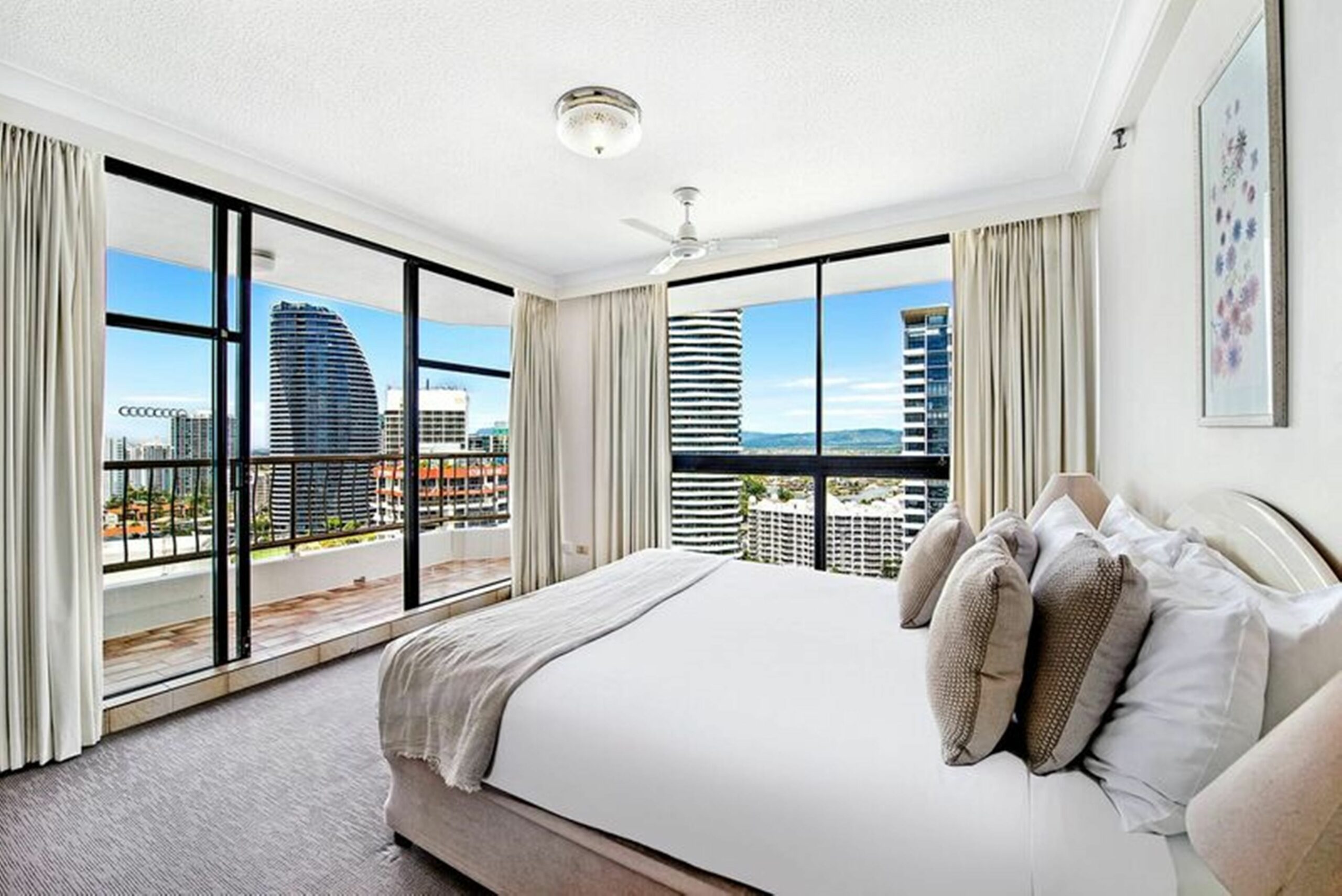 ULTIQA Beach Haven At Broadbeach