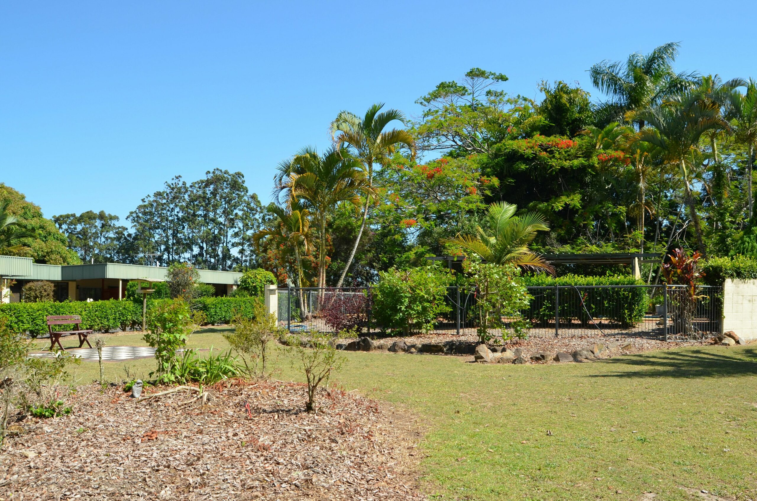 Beerwah Glasshouse Mountains Motel