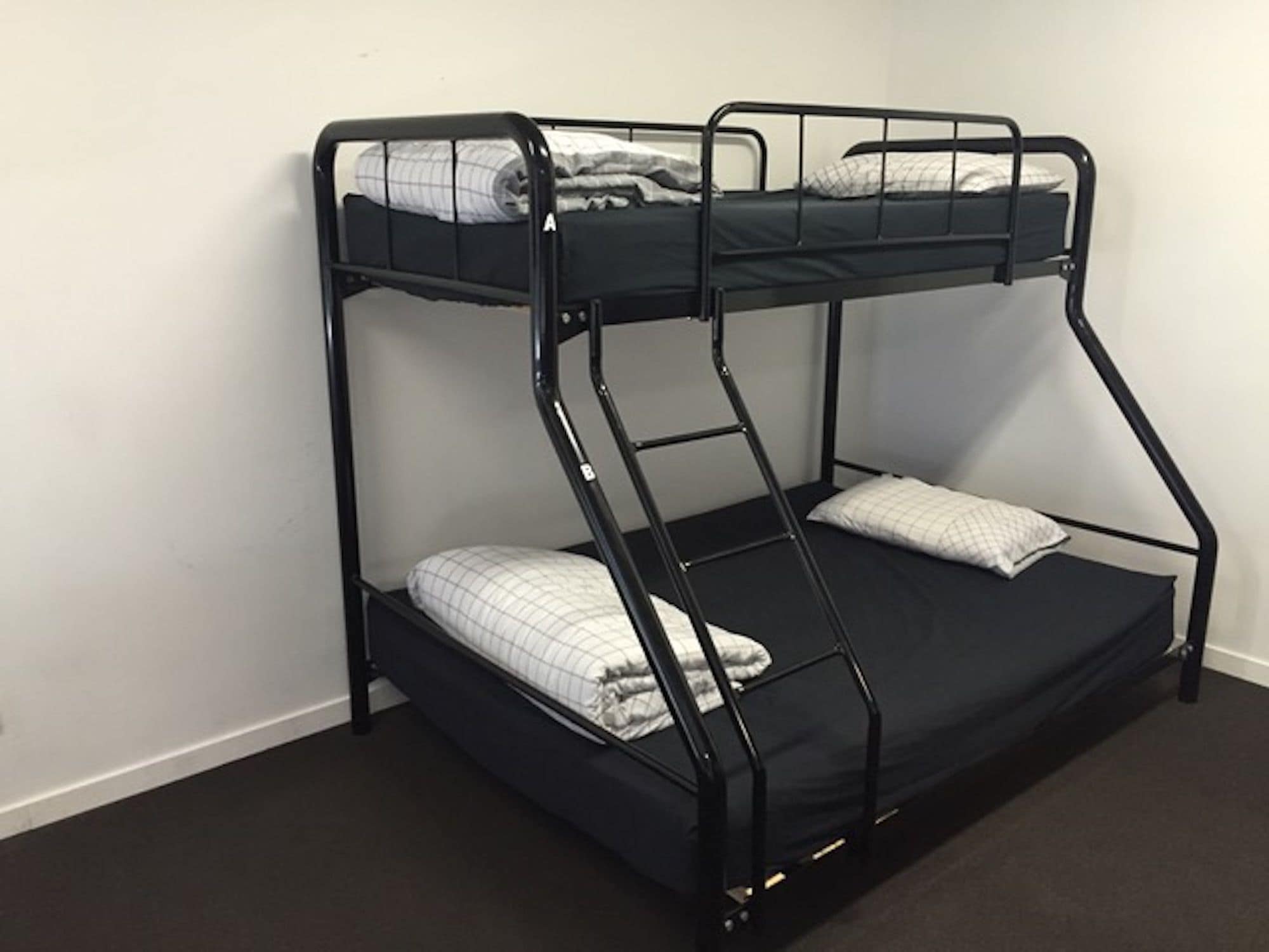 Down Under Hostels - Surfers Paradise