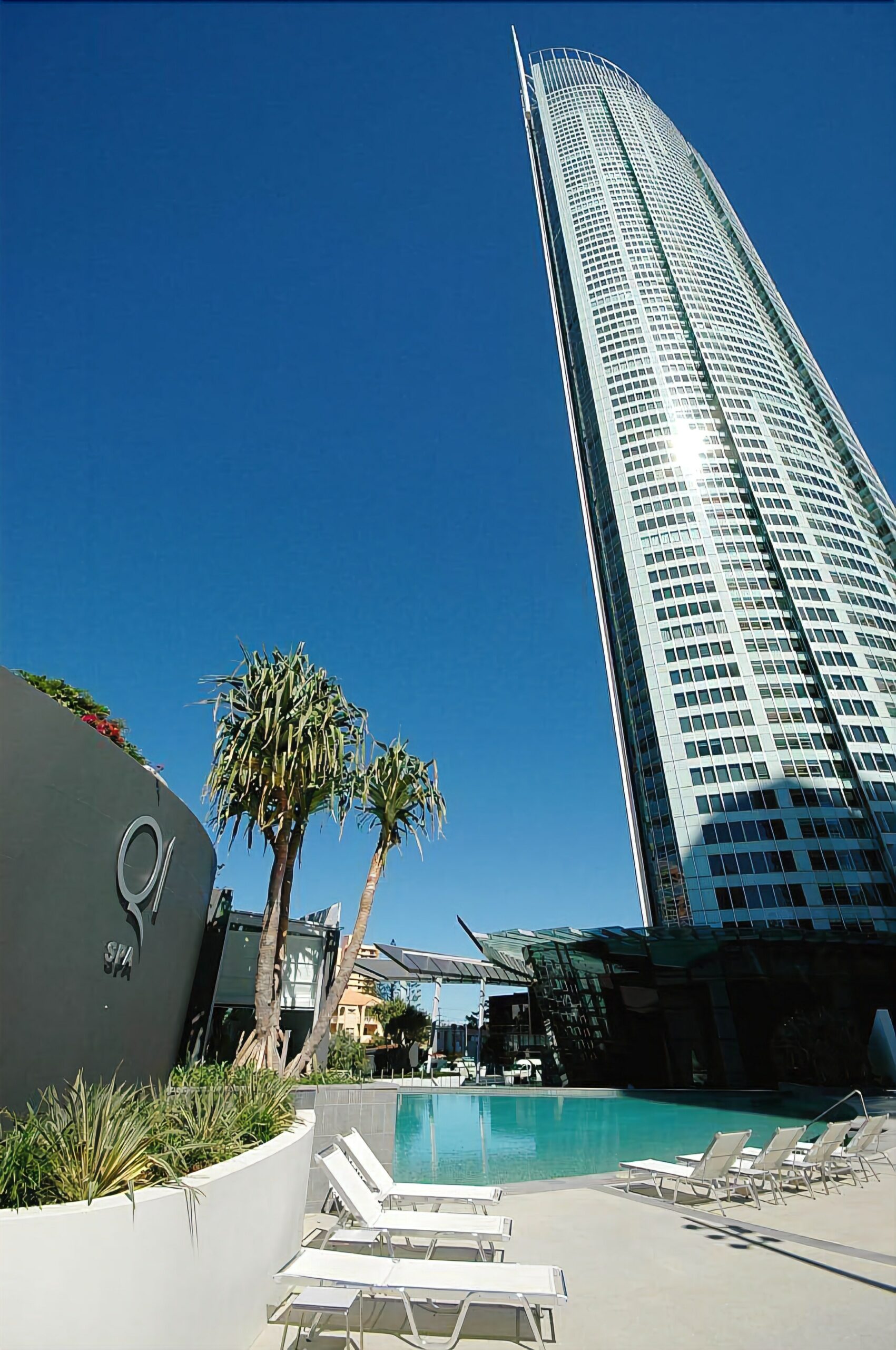 Apartment 4204 - HR Surfers Paradise