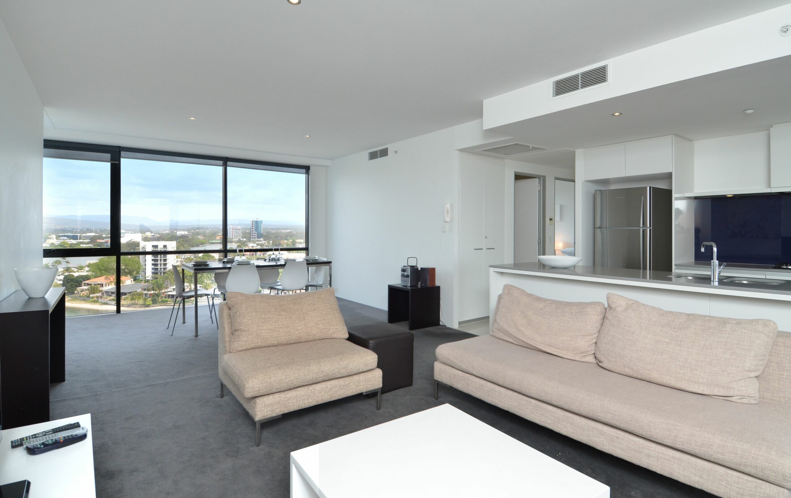 Circle on Cavill – HR Surfers Paradise