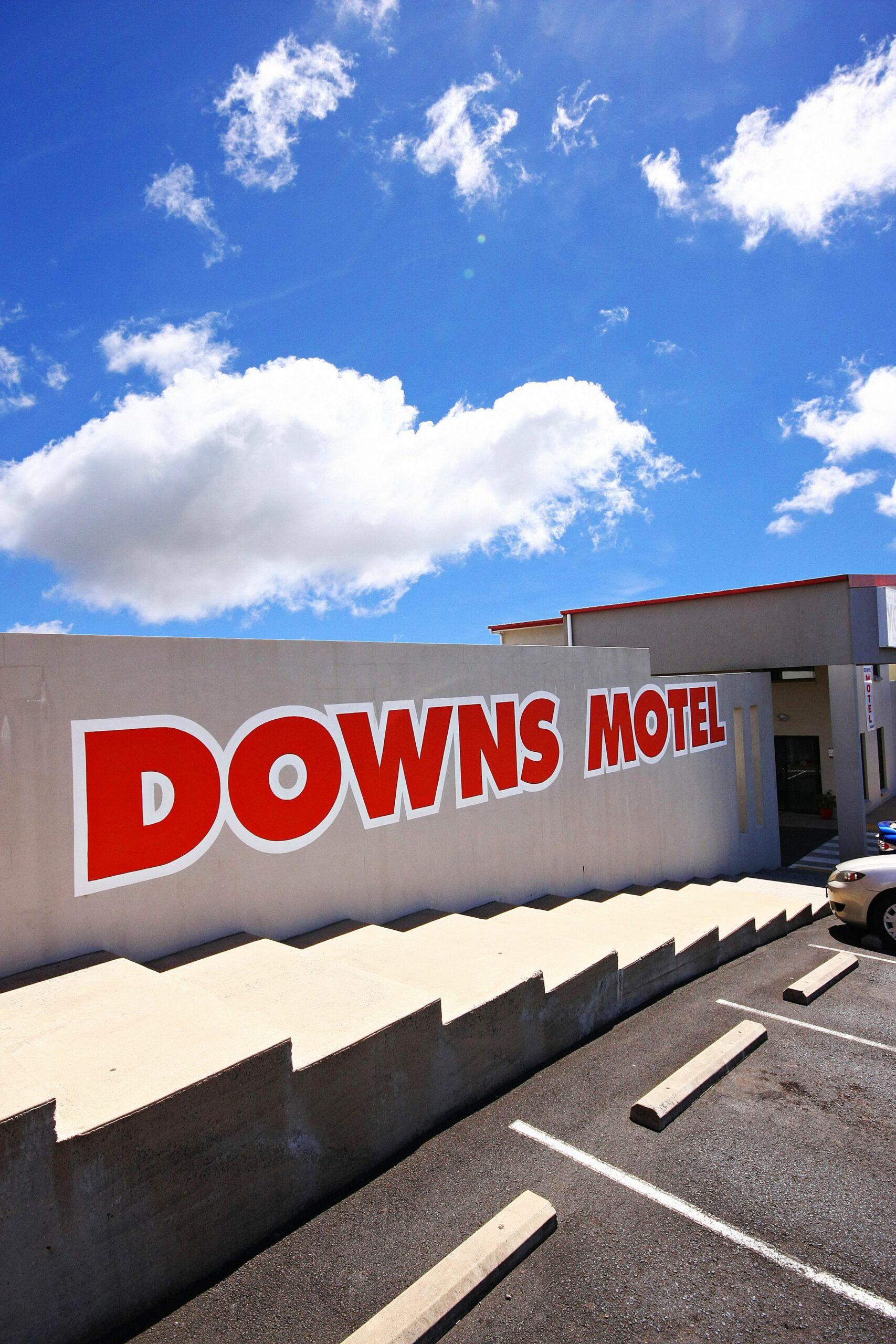 Downs Motel