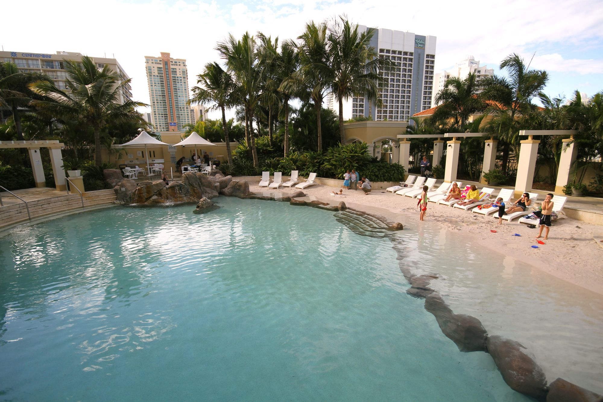 Chevron Renaissance - HR Surfers Paradise