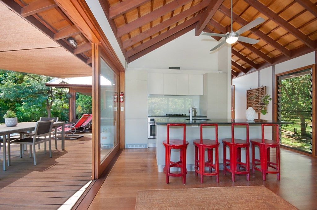 Bogan VIlla - couples escape with pool on the edge of Byron
