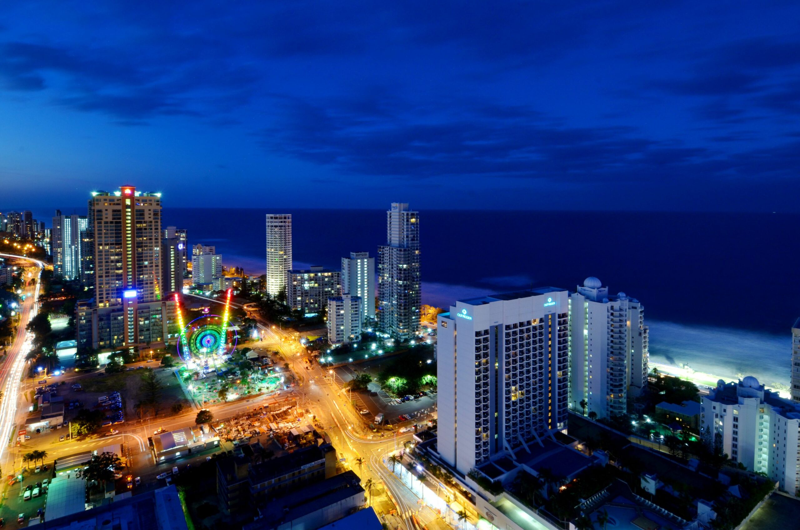 Chevron Renaissance - HR Surfers Paradise