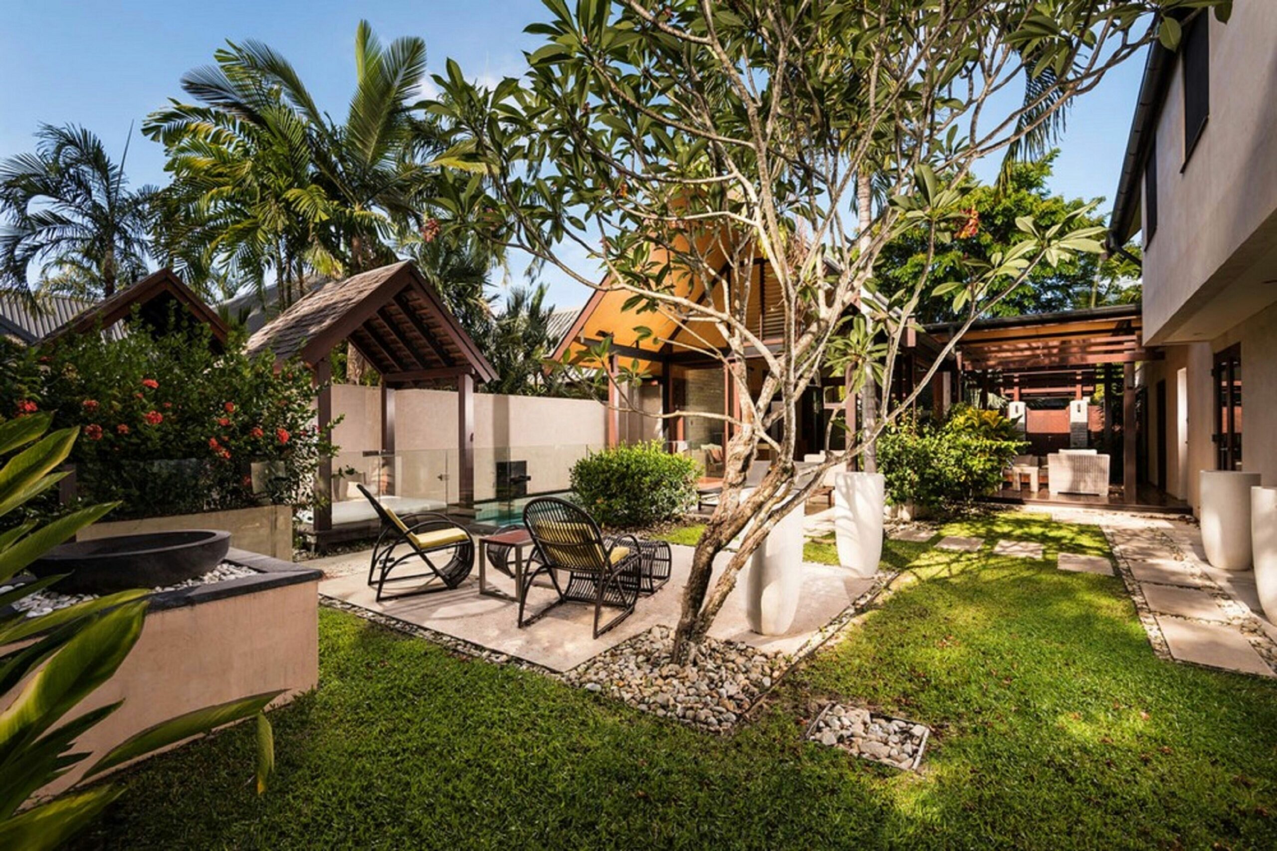 Niramaya Port Douglas 3 and 4 Bedroom Villas